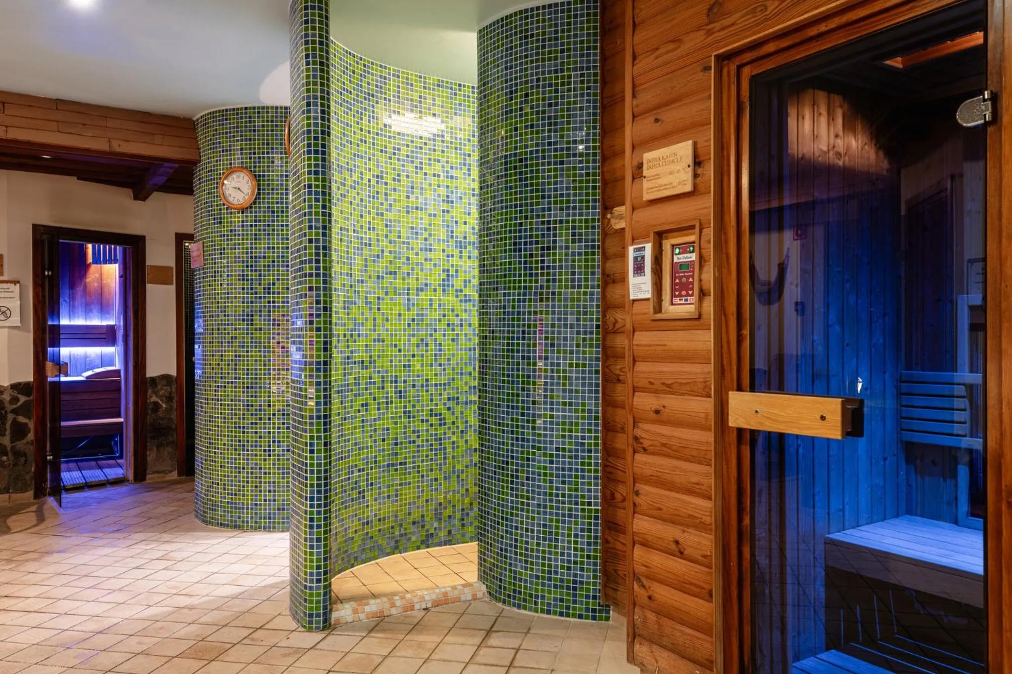 Shower in Calimbra Wellness Hotel Superior