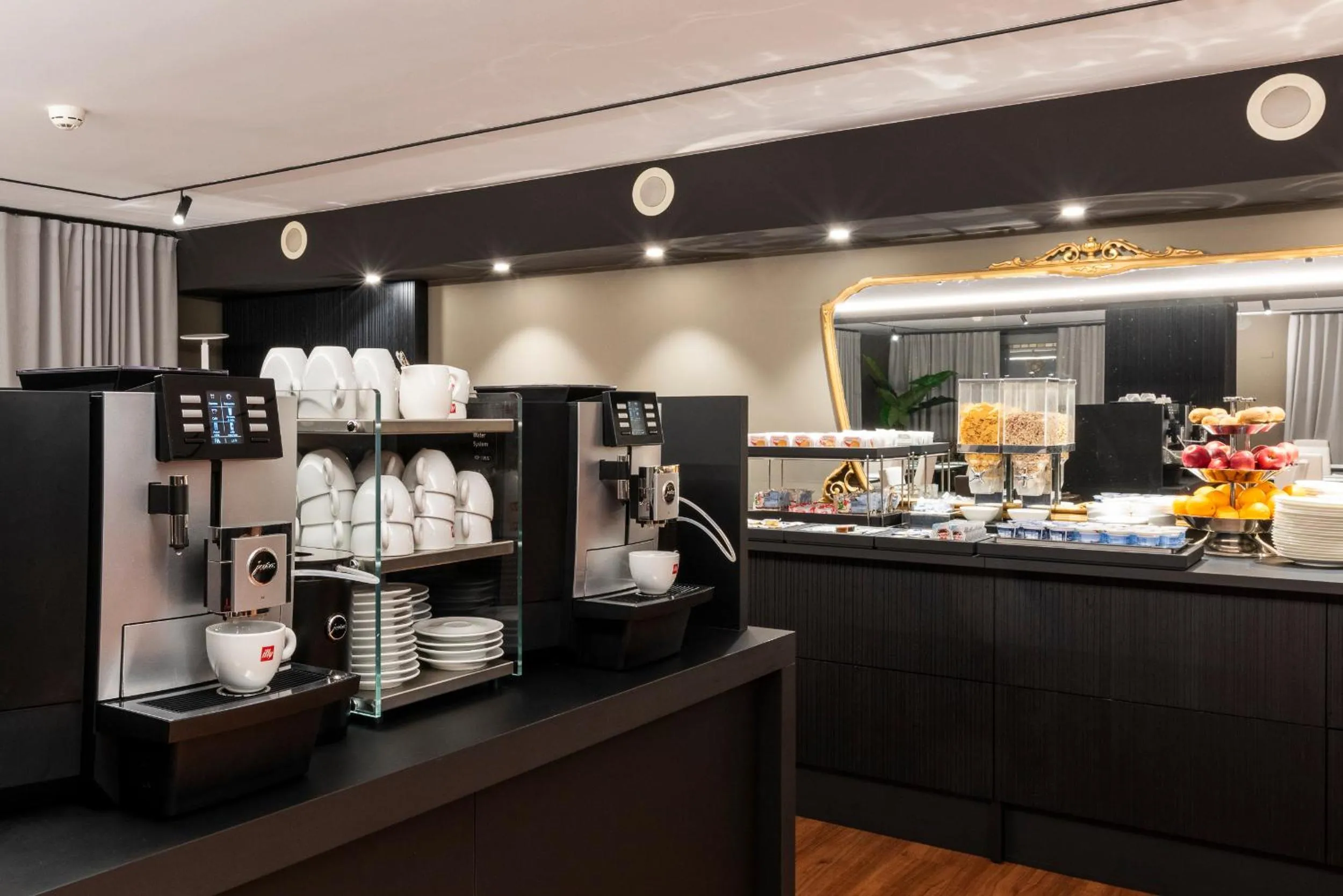 Breakfast in Hotel Doriguzzi