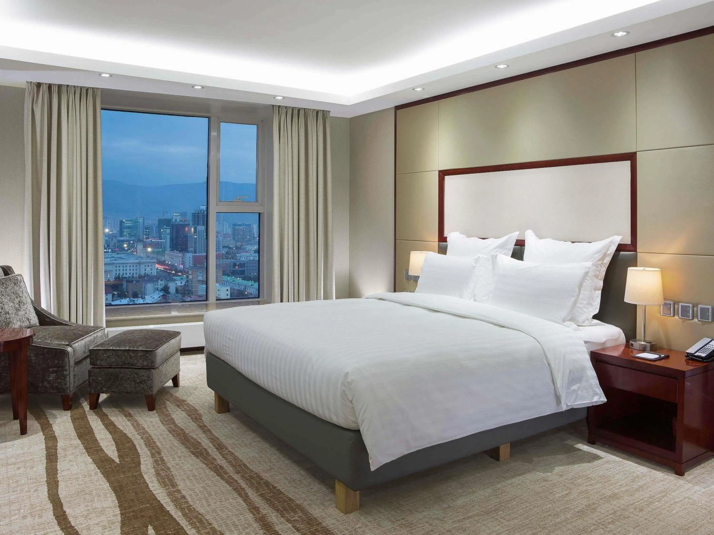 Bedroom, Bed in Novotel Ulaanbaatar