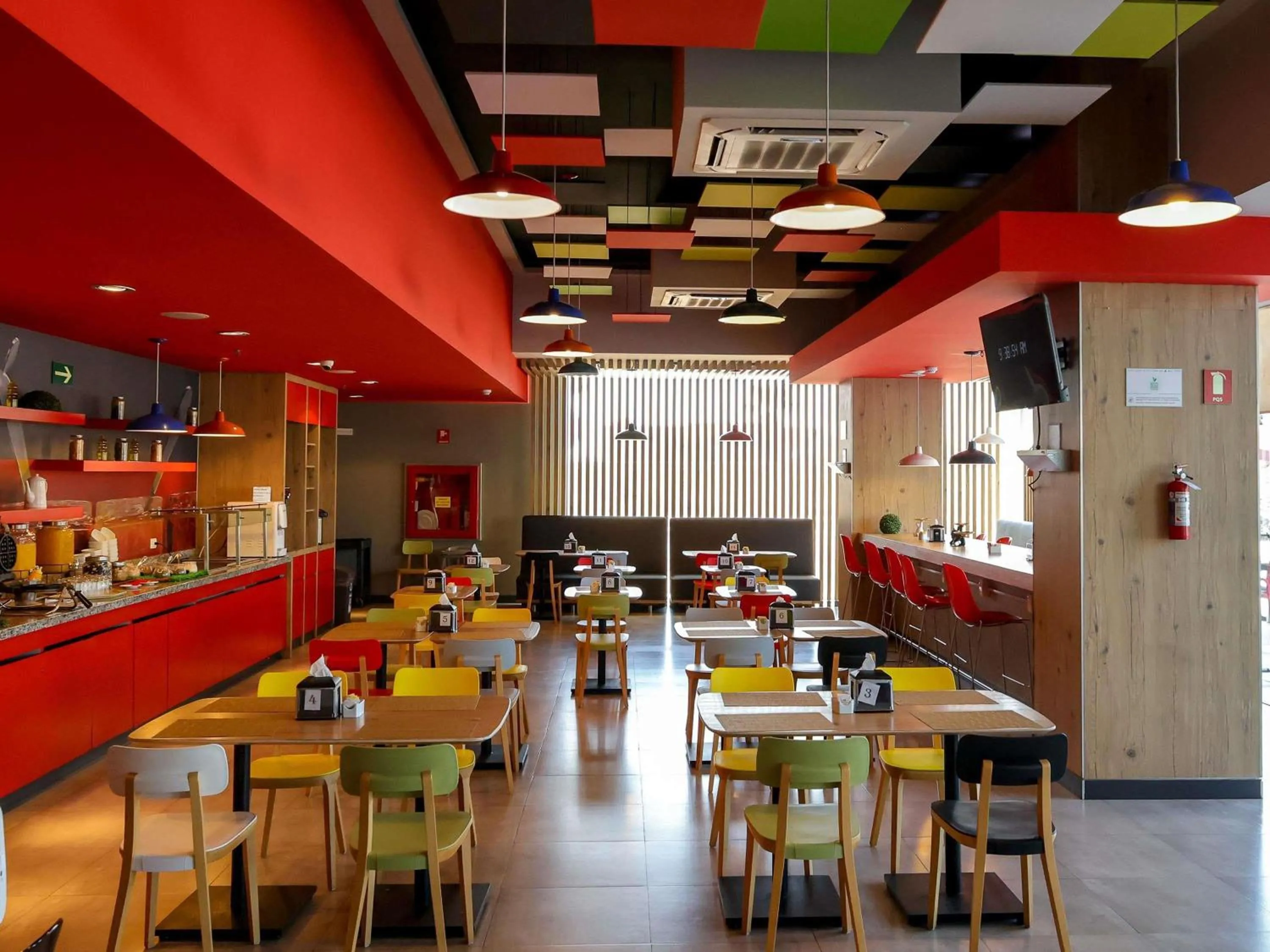 Restaurant/places to eat in Ibis Mazatlan Marina