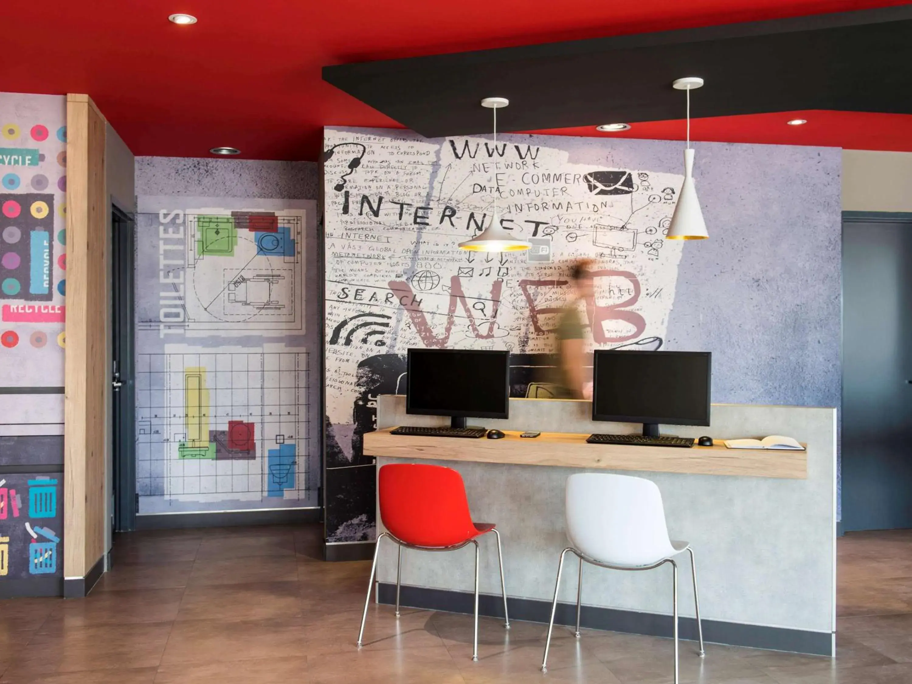 Property building in Ibis Mazatlan Marina Property building in Ibis Mazatlan Marina