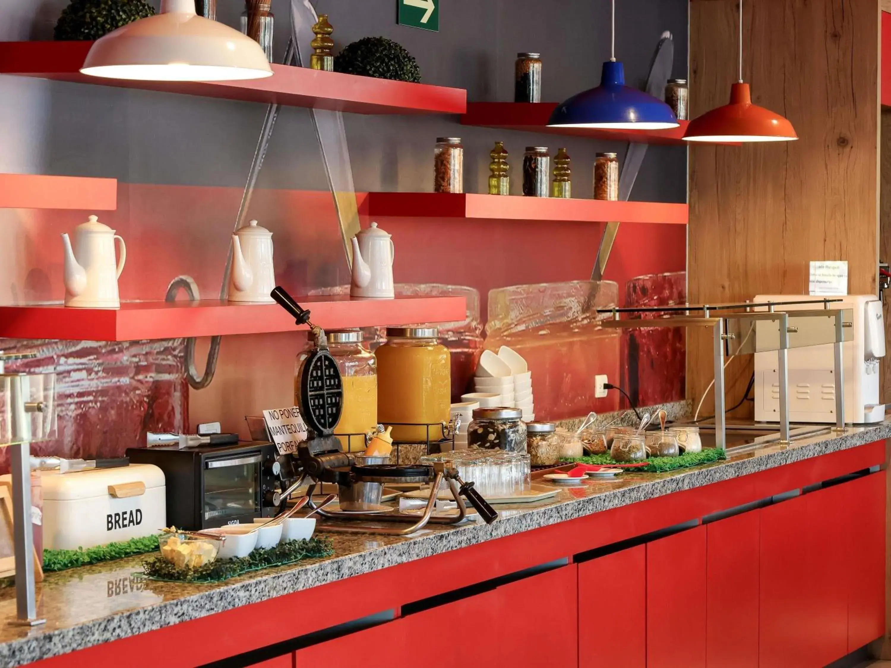 Restaurant/places to eat in Ibis Mazatlan Marina Restaurant/places to eat in Ibis Mazatlan Marina