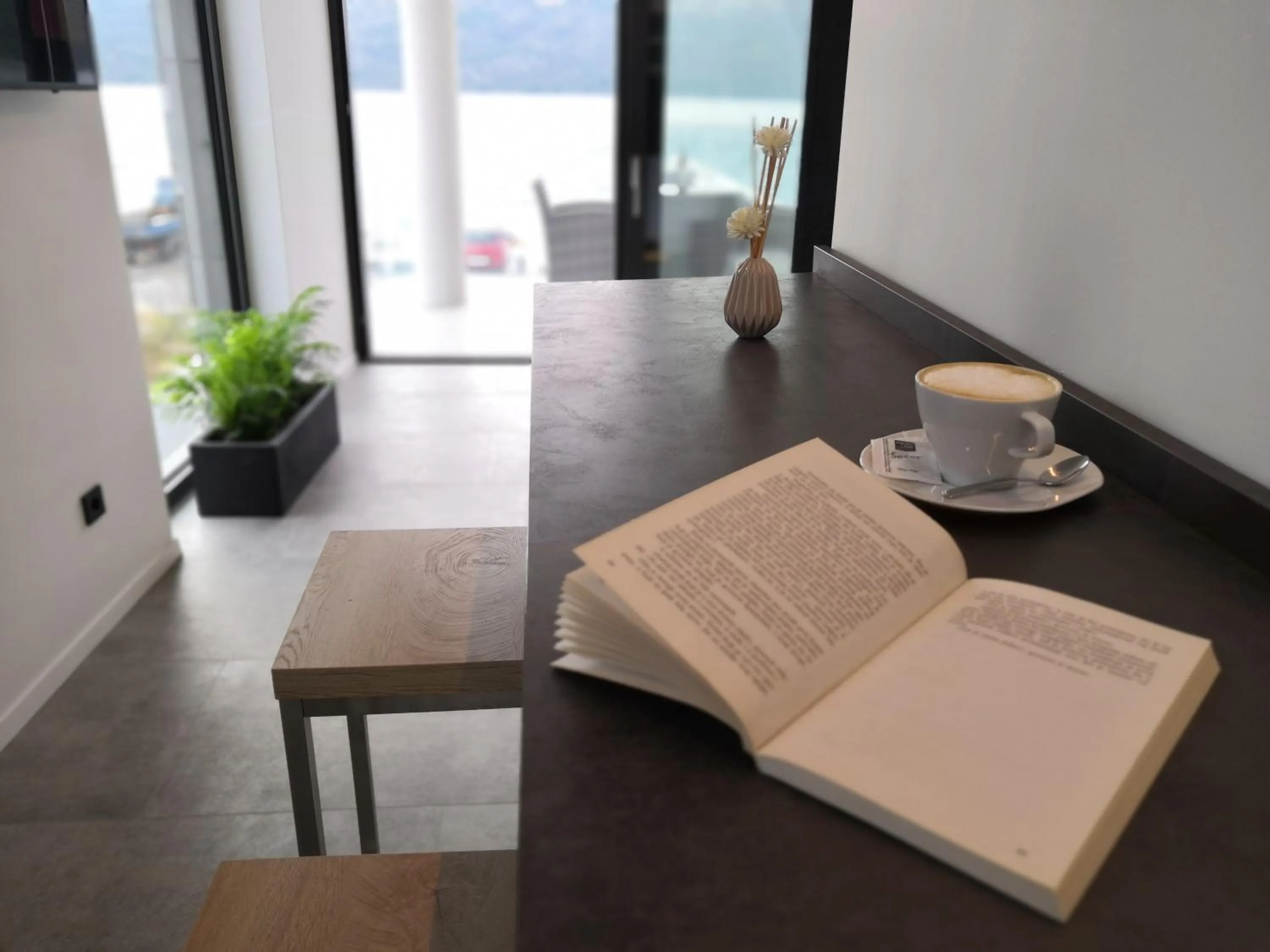 Kitchen or kitchenette in Sky Beach Aparthotel