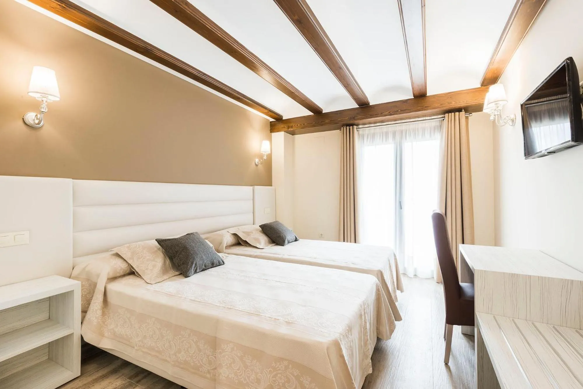 Hotel Atiana