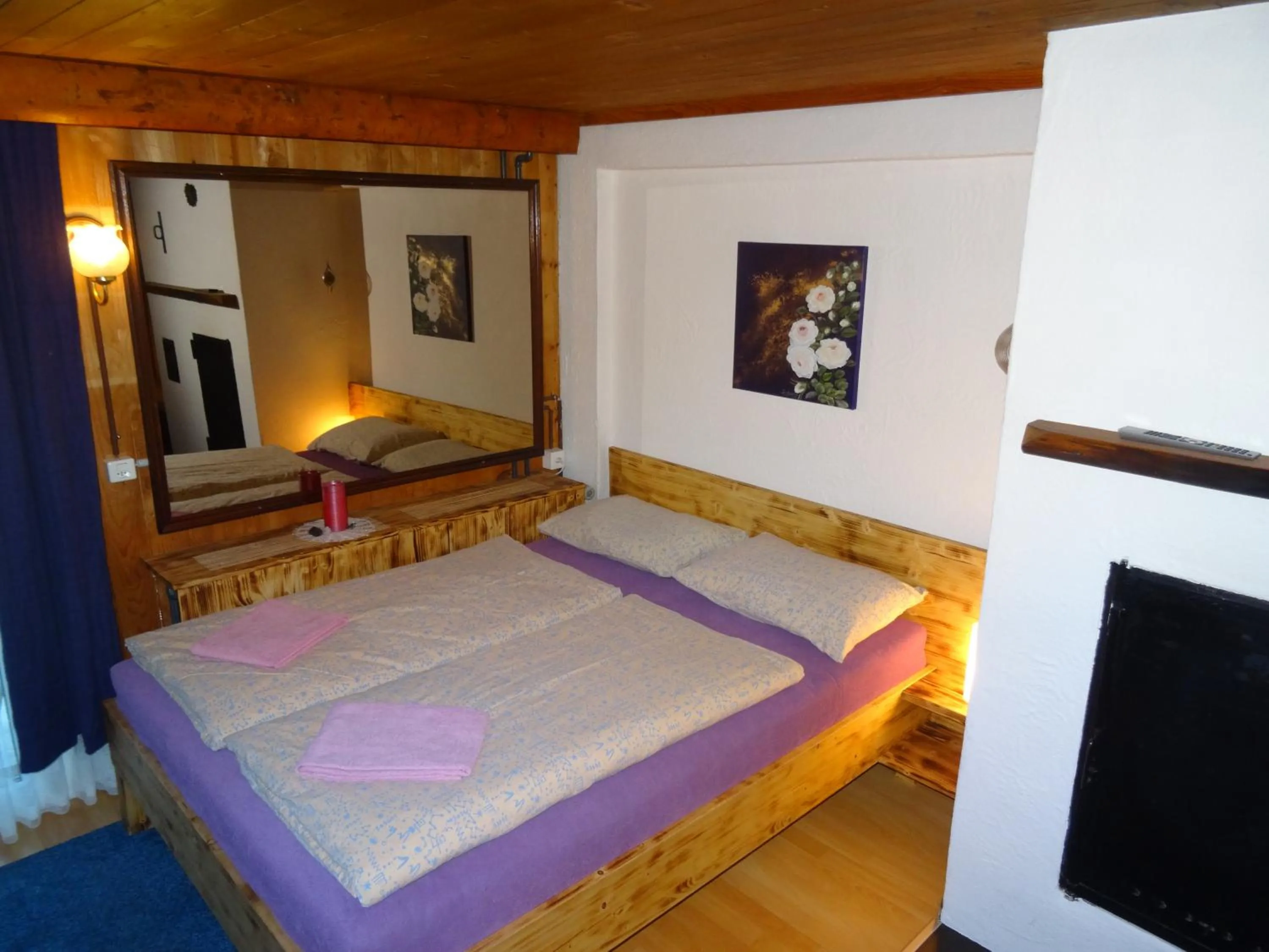 Bed in Free Spirit Lodge