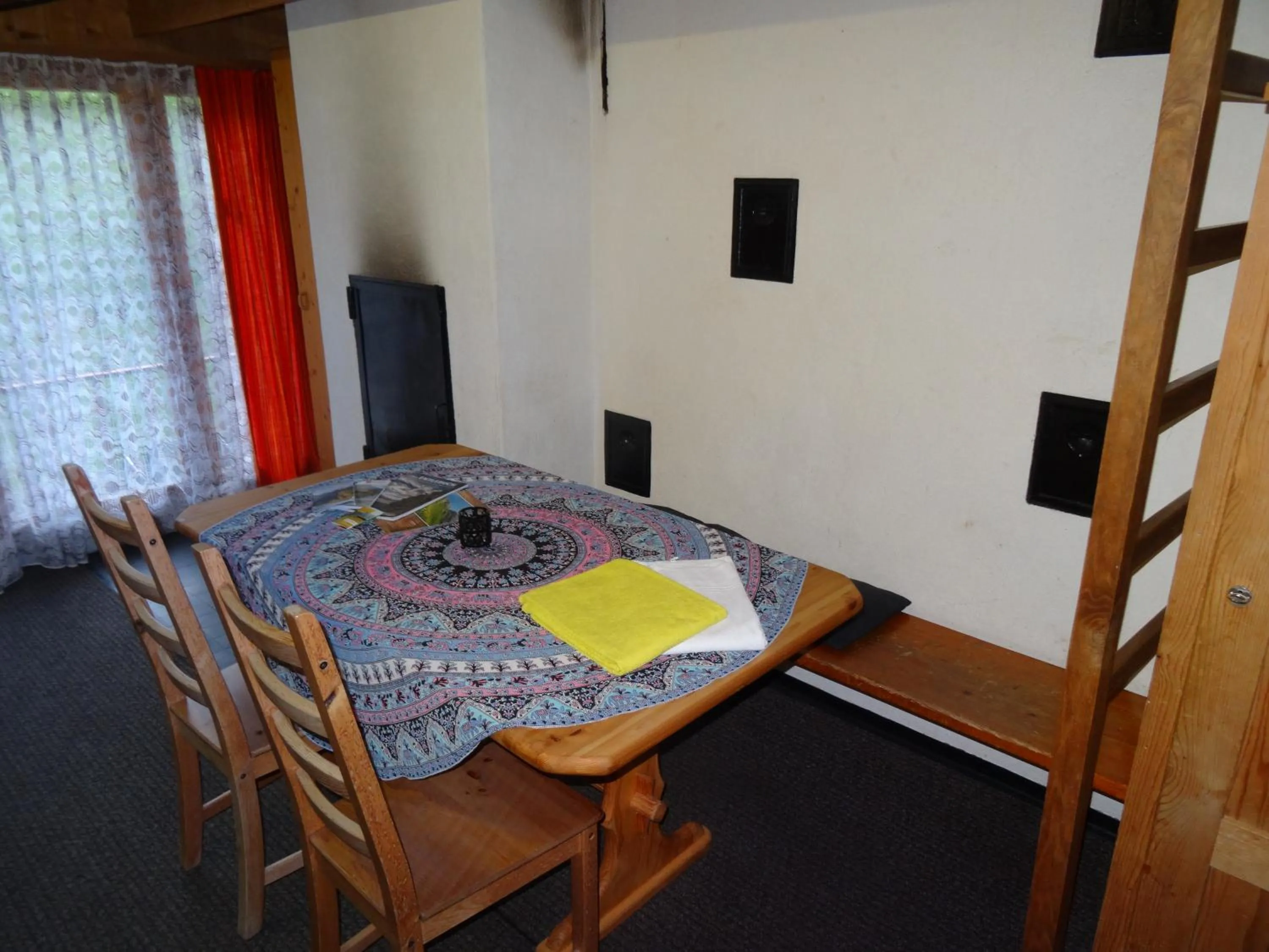 Dining area in Free Spirit Lodge