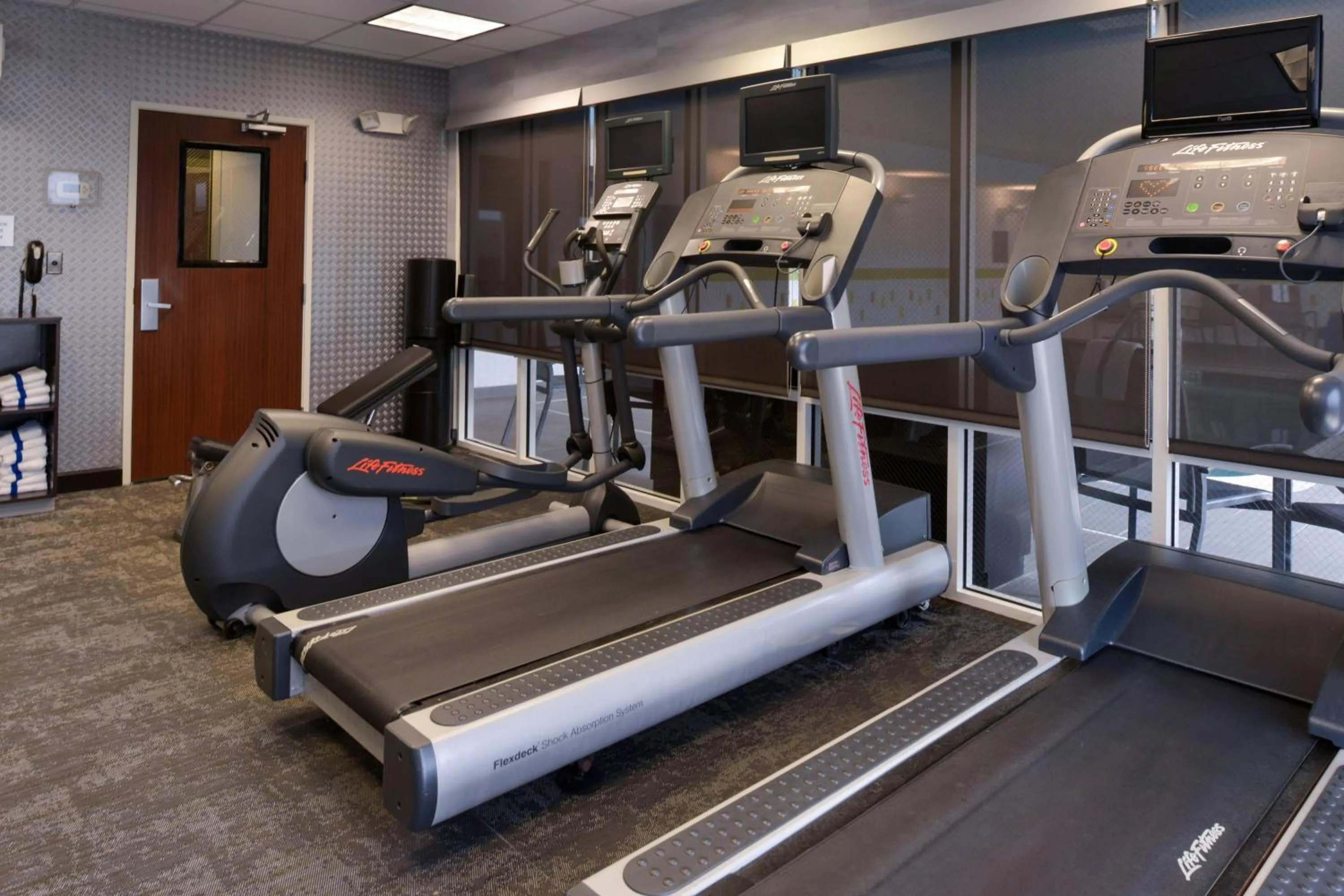 Fitness centre/facilities in Fairfield Inn & Suites by Marriott Cedar Rapids