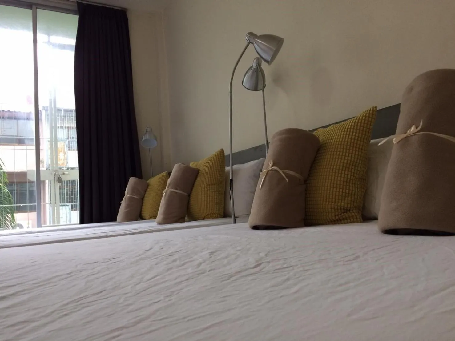 Bed in Yaksa Private