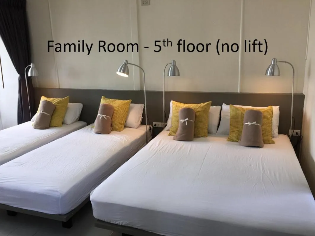 Bed in Yaksa Private