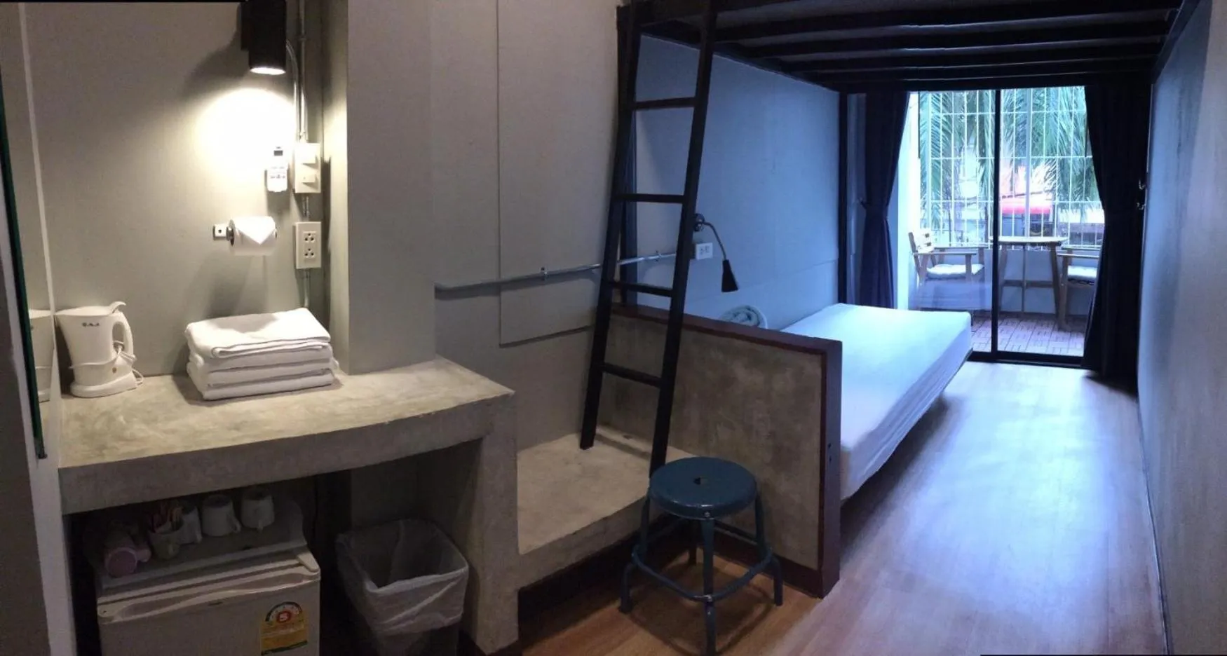 Bed in Yaksa Private