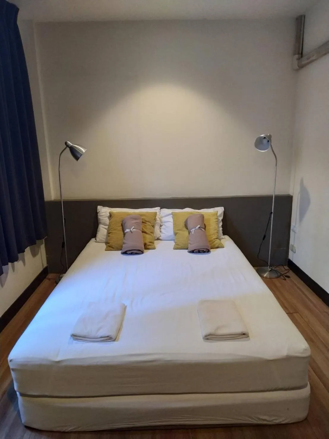 Bed in Yaksa Private
