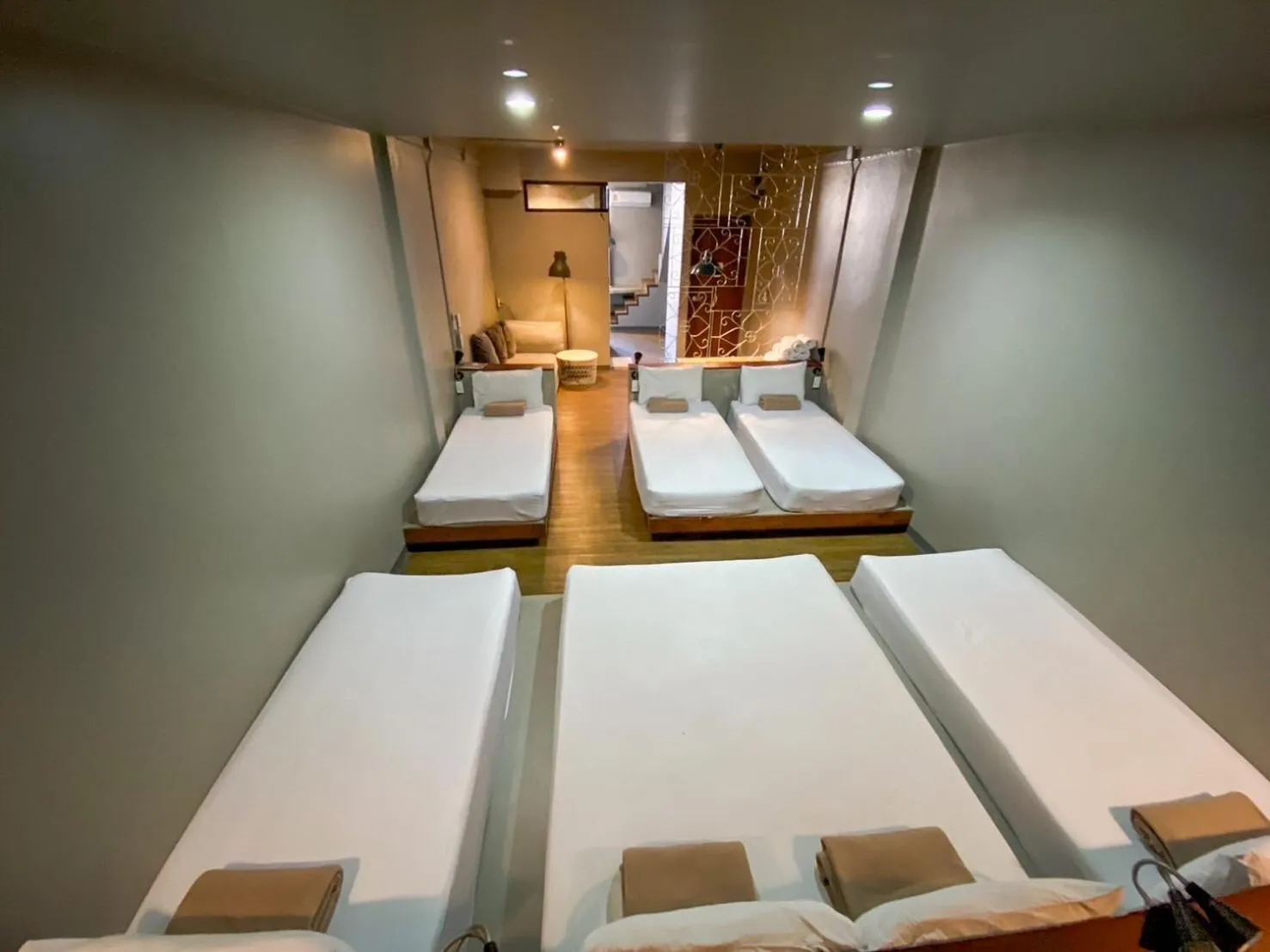 Bed in Yaksa Private