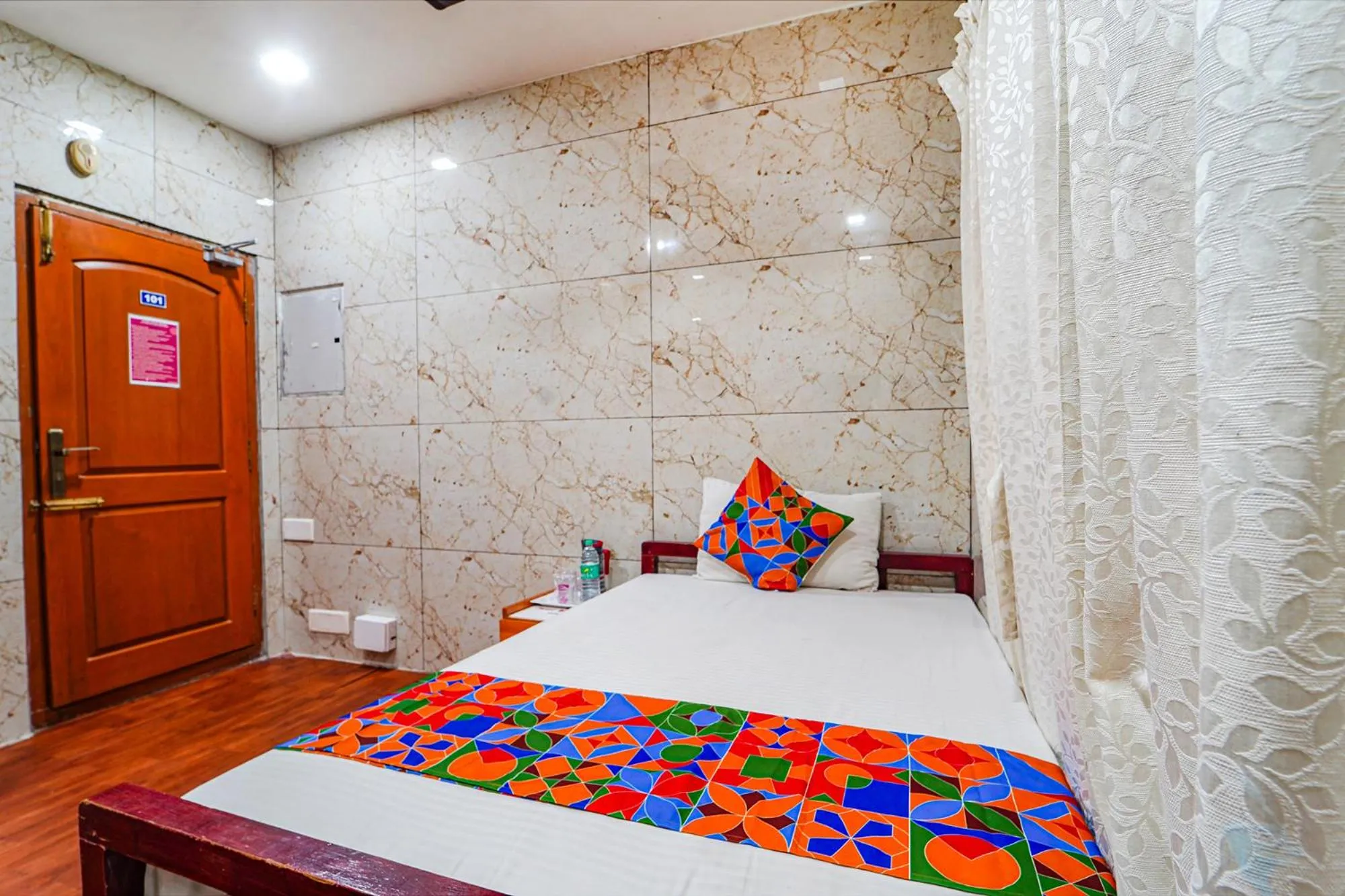 Bed in FabExpress Apple Grand - 200m from Our Lady of Fatima Church