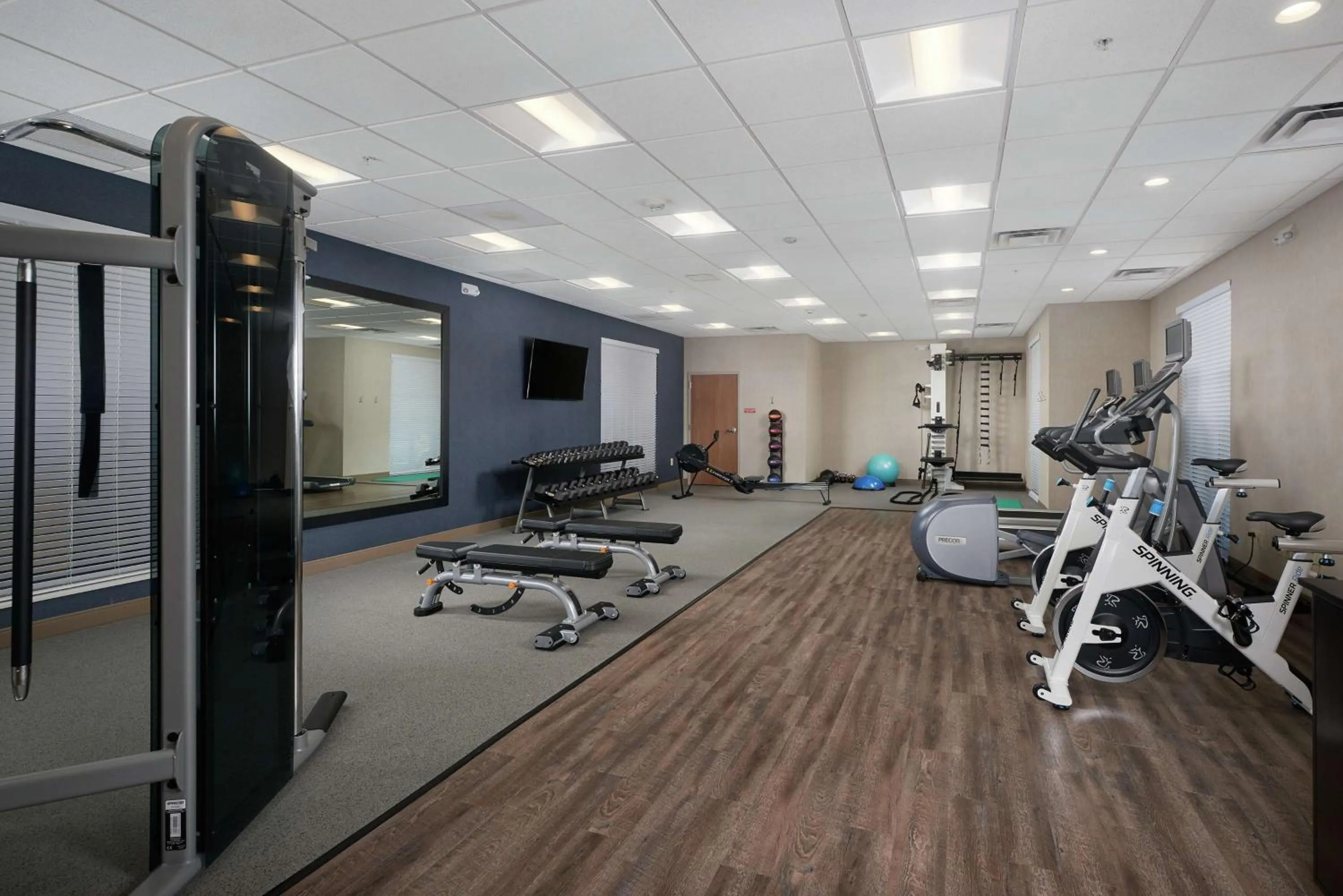 Fitness centre/facilities in Homewood Suites By Hilton Cincinnati Midtown