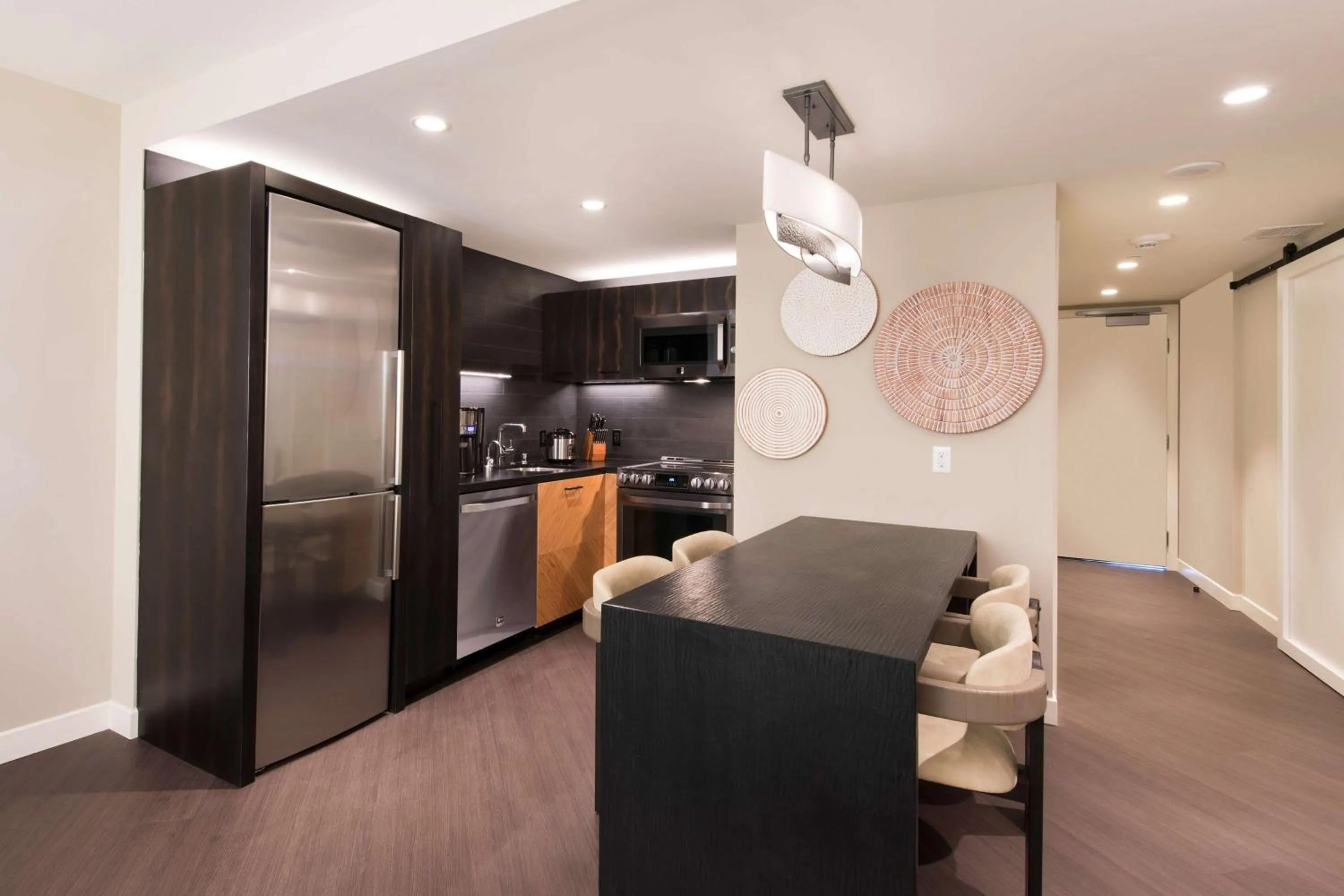 Kitchen or kitchenette in Hilton Grand Vacations Club Ocean Tower Waikoloa Village