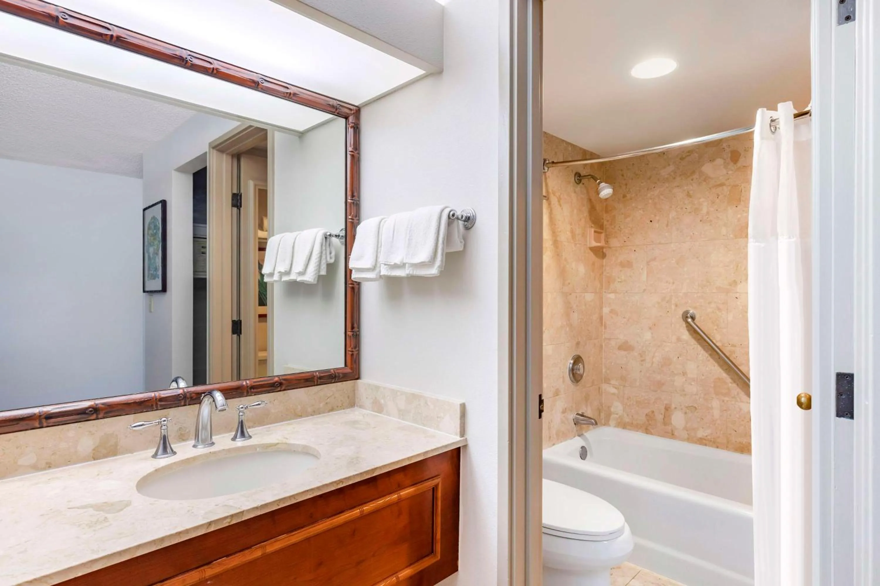 Bathroom in Hilton Grand Vacations Club Ocean Tower Waikoloa Village