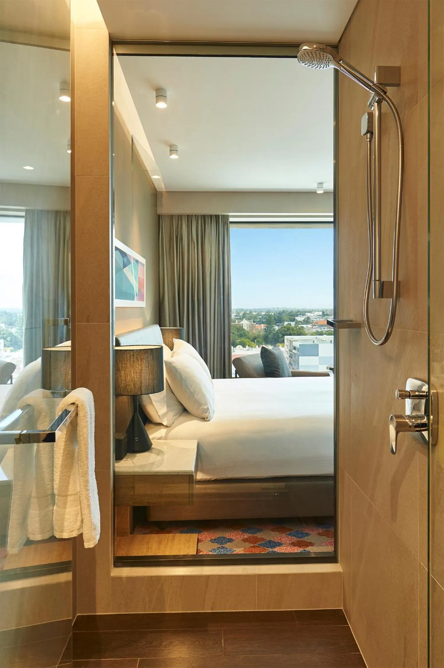 Bathroom, Bed in Doubletree By Hilton Perth Northbridge