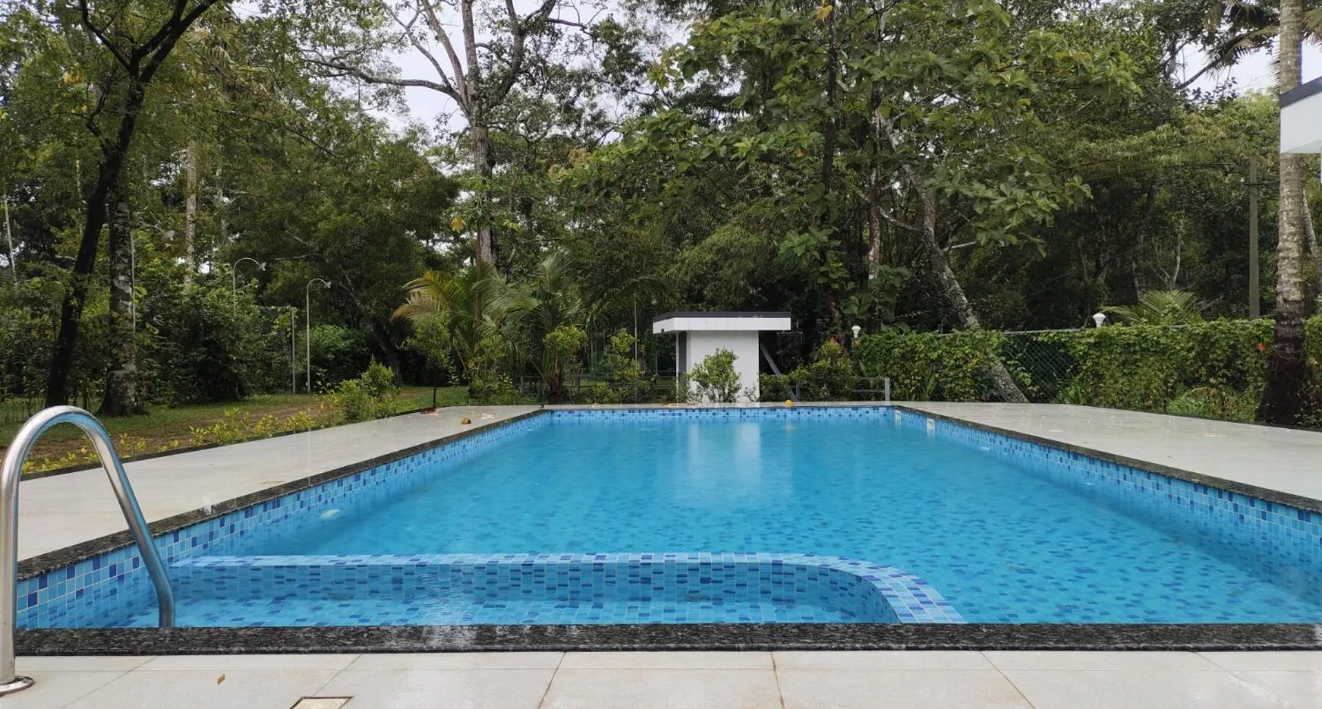 MARARI BEACH PALACE