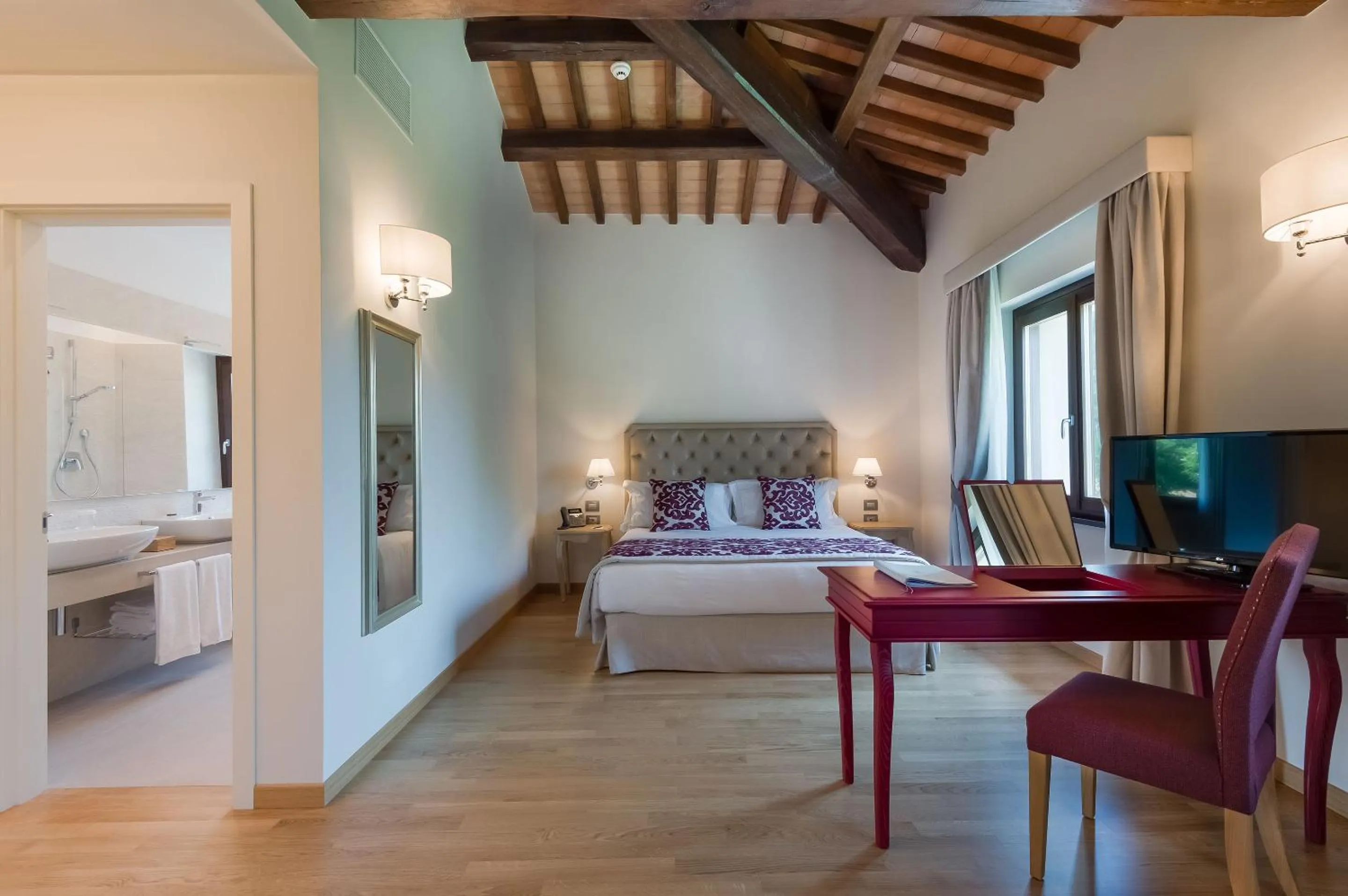 Photo of the whole room, Bed in Borgo La Chiaracia Resort &amp; SPA