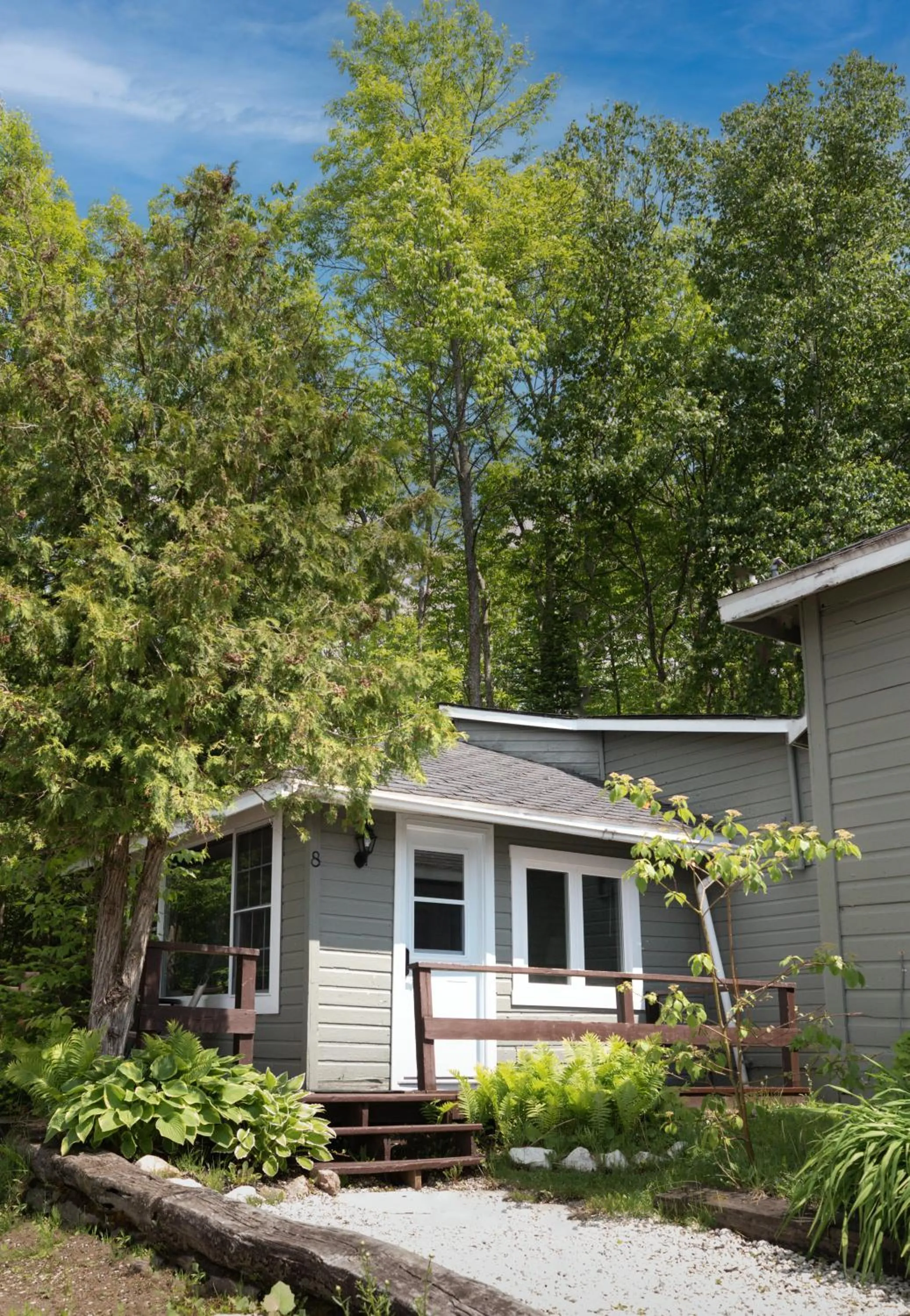 Property building in Bonnie View Inn