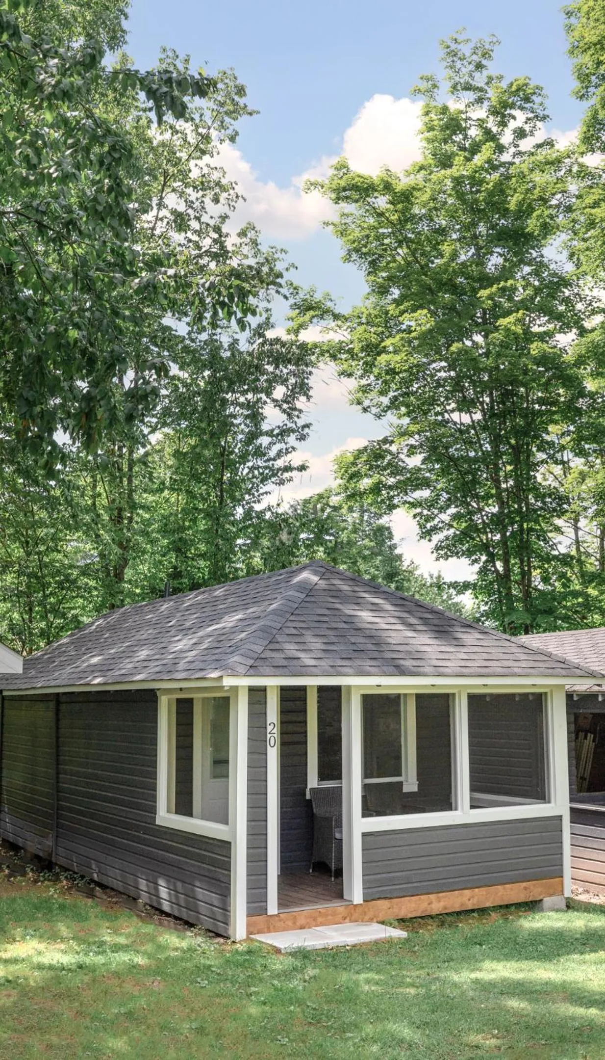 Property building in Bonnie View Inn