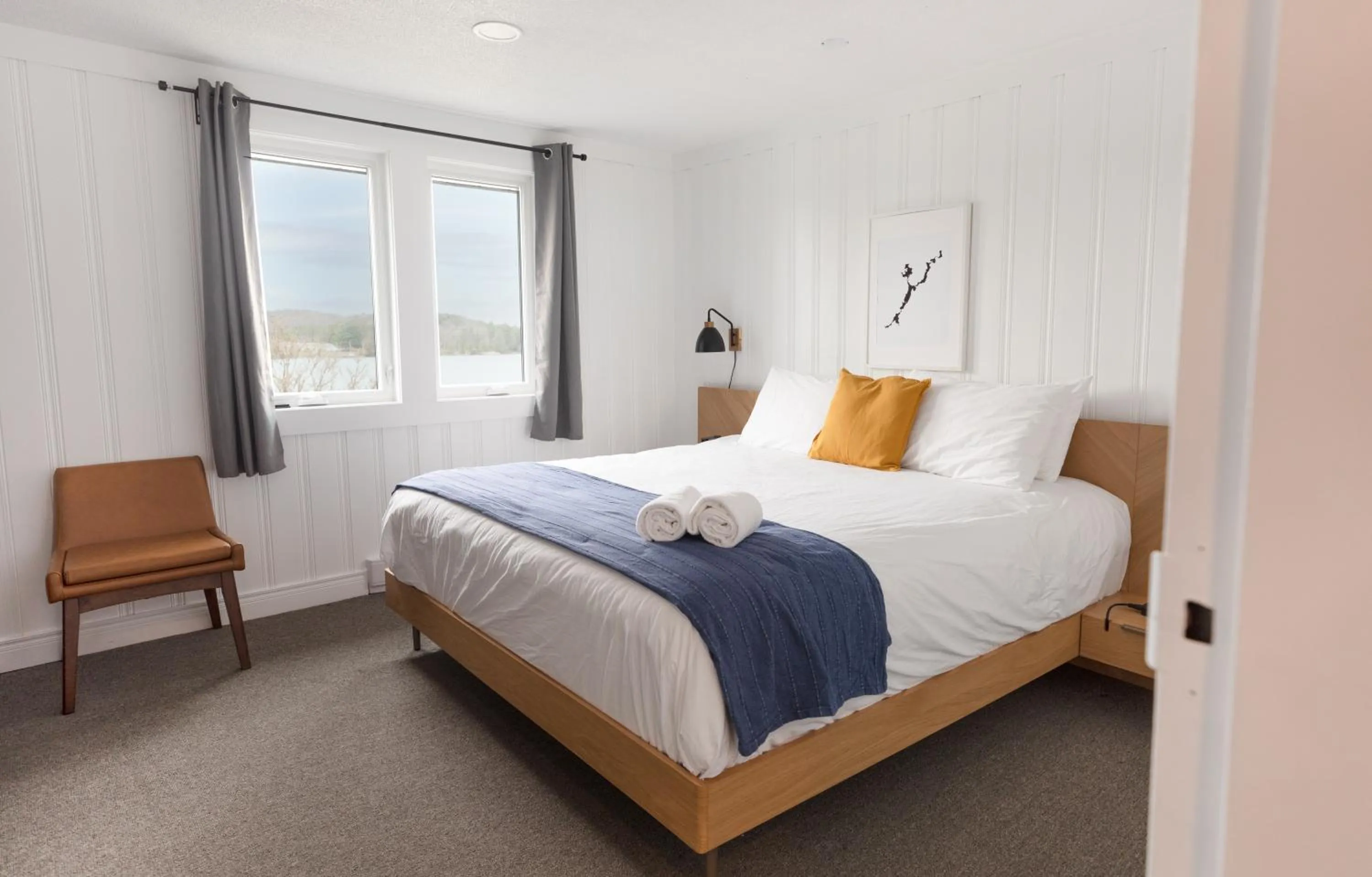 Photo of the whole room, Bed in Bonnie View Inn