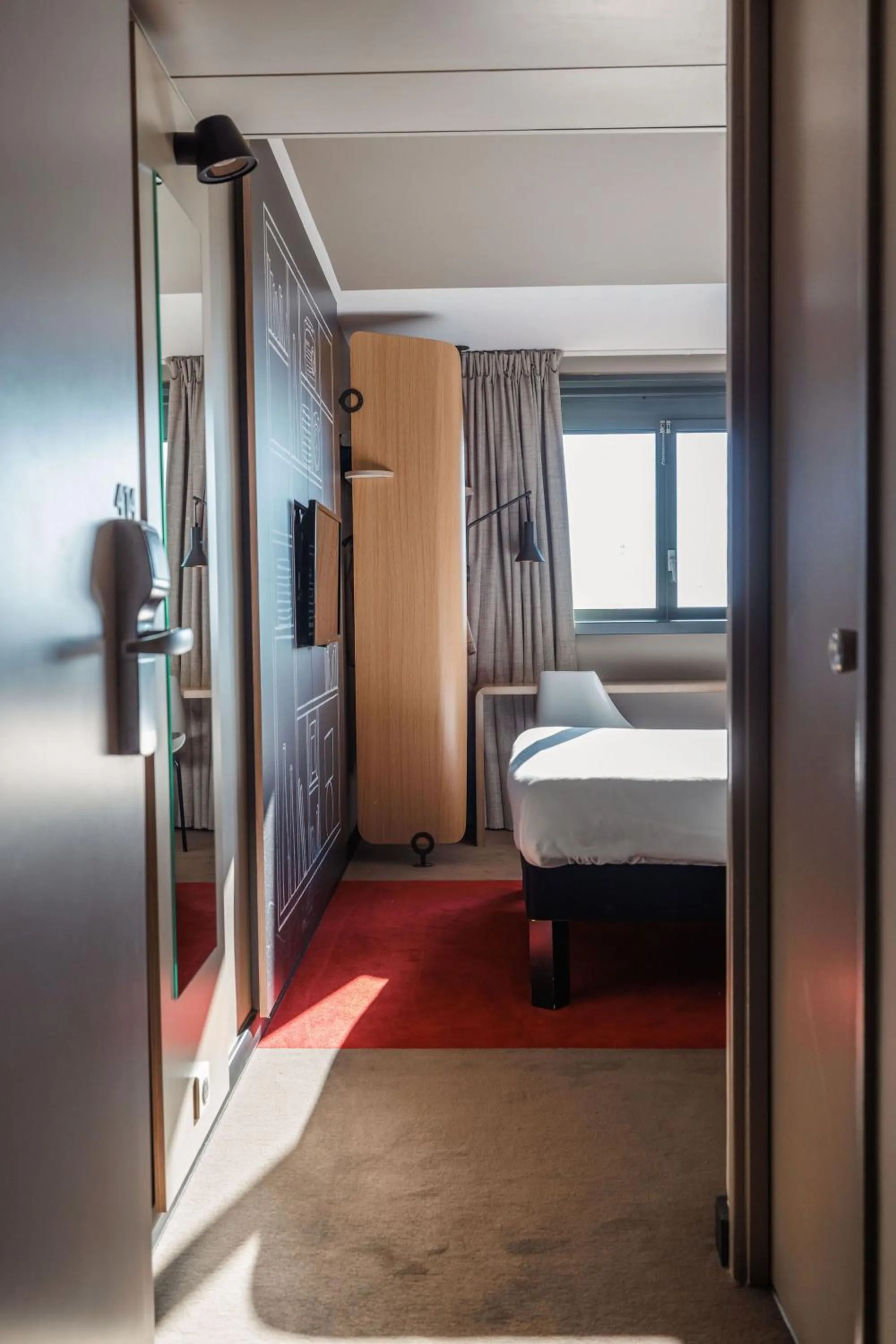 Bed in ibis Valence Sud