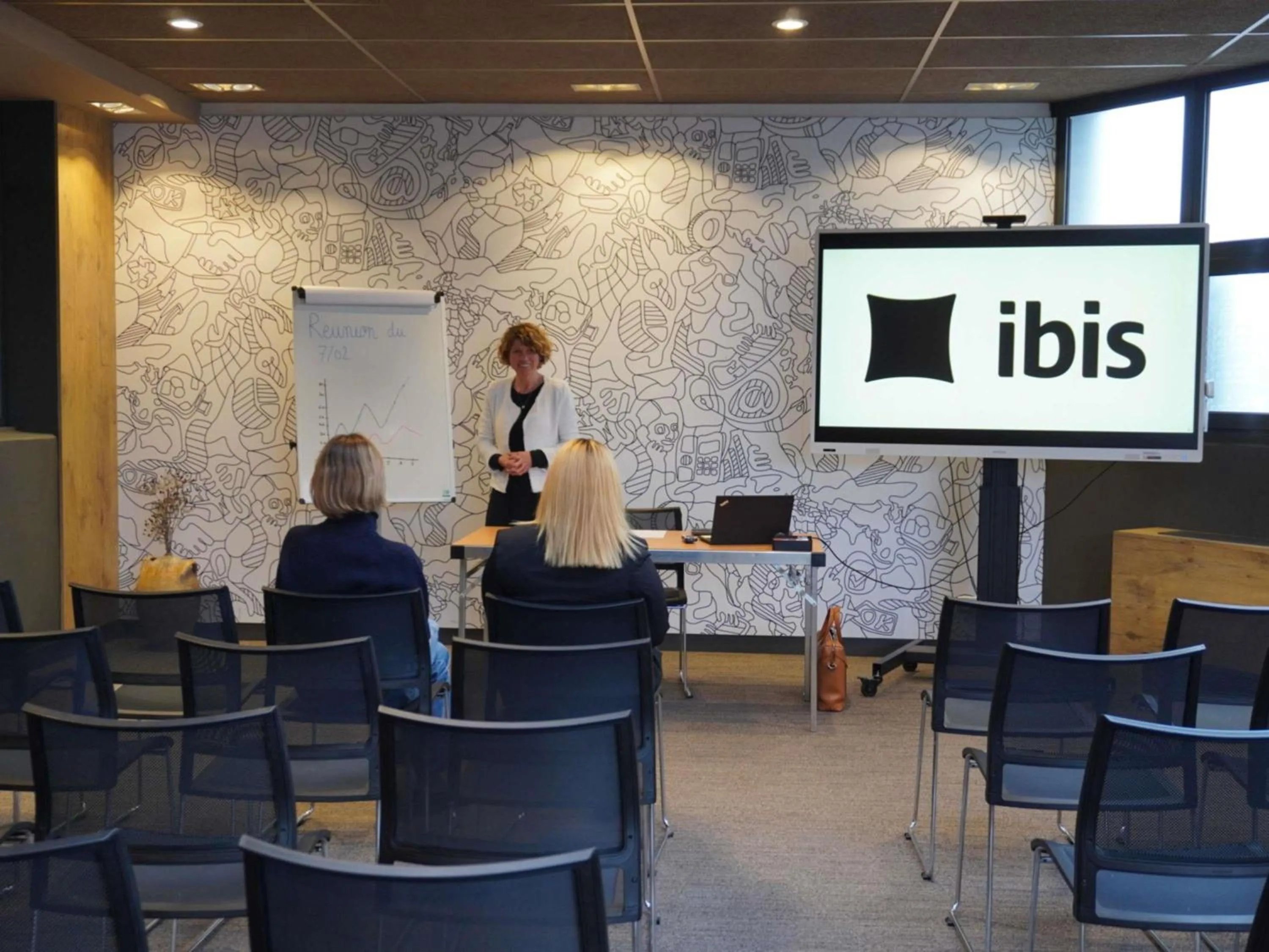 Meeting/conference room in ibis Valence Sud