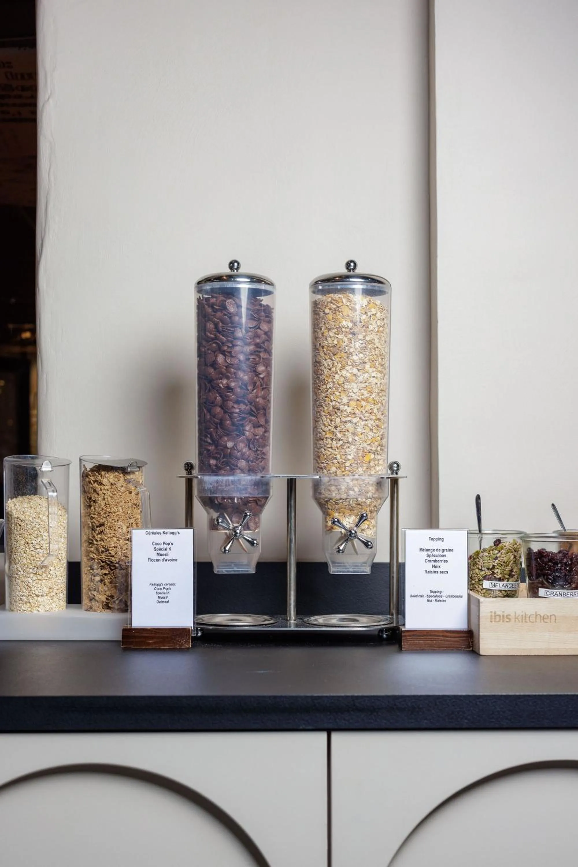 Buffet breakfast in ibis Valence Sud