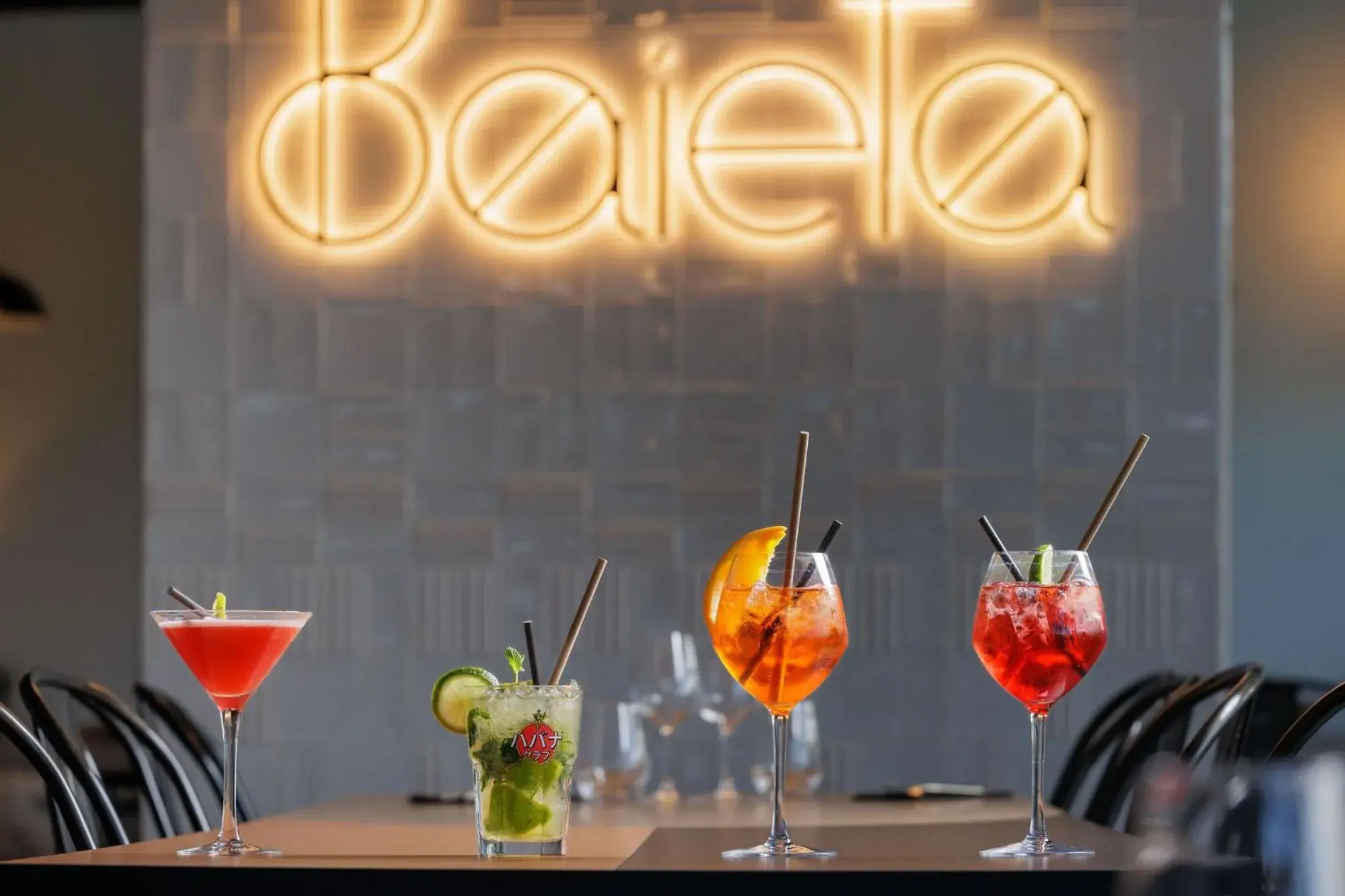 Lounge or bar in ibis Valence Sud Lounge or bar in ibis Valence Sud