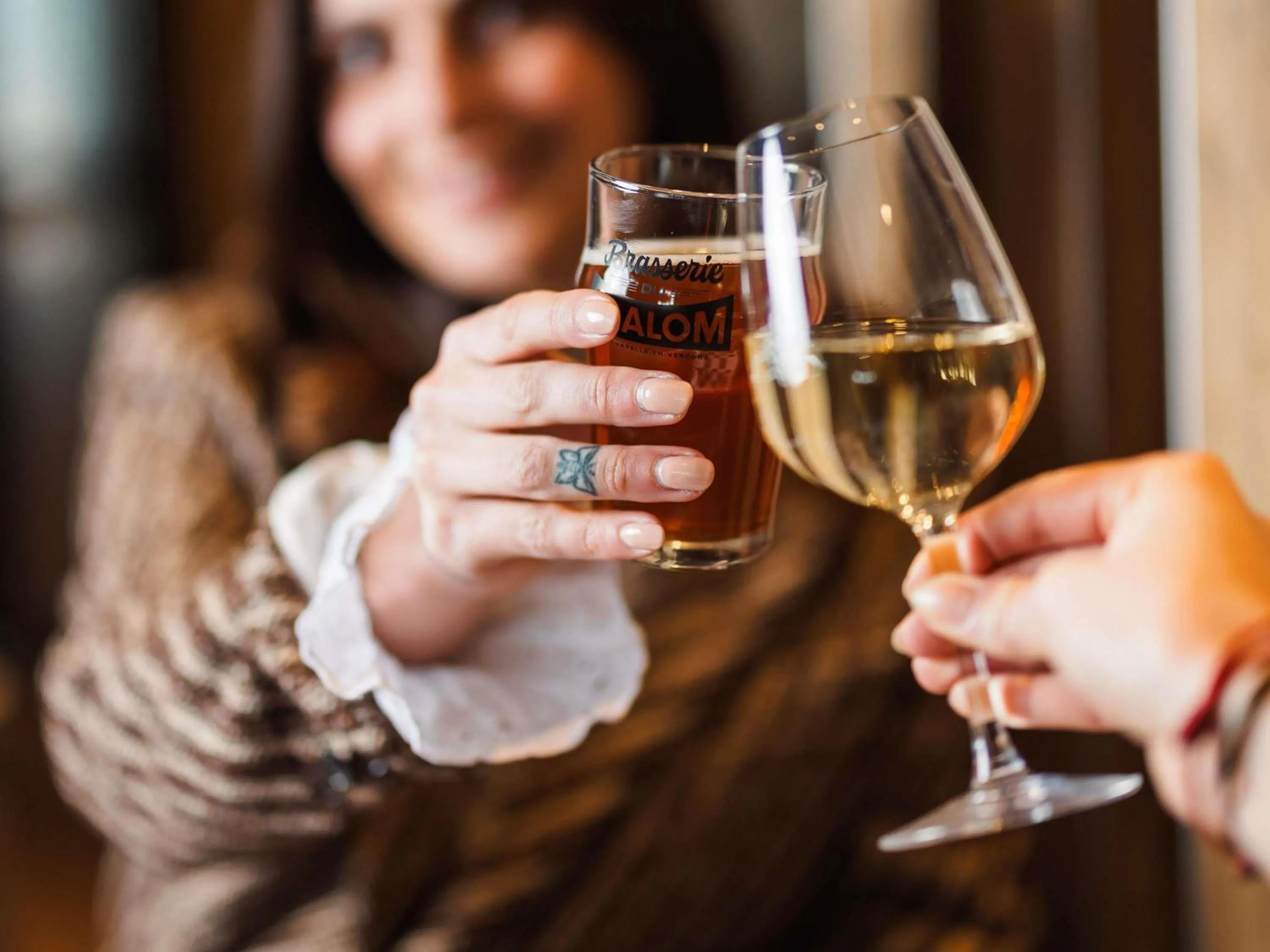 Lounge or bar in ibis Valence Sud