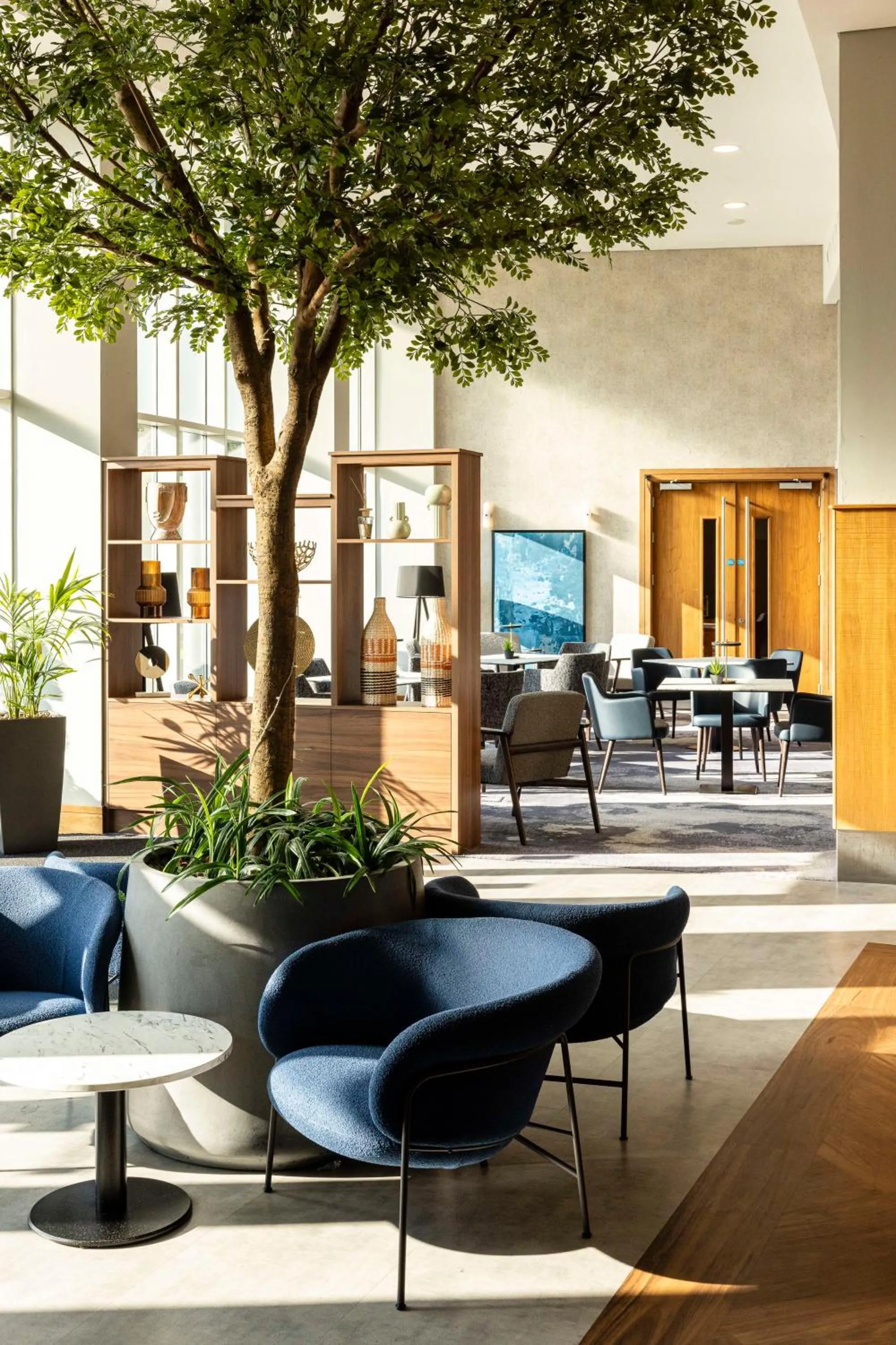 Lounge or bar in Radisson Blu Hotel, Durham