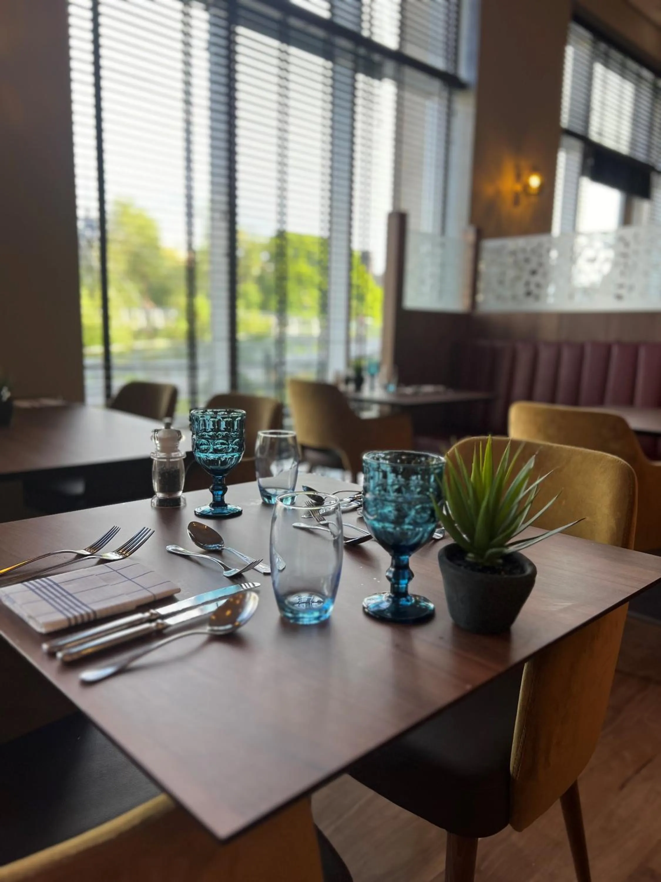 Restaurant/places to eat in Radisson Blu Hotel, Durham