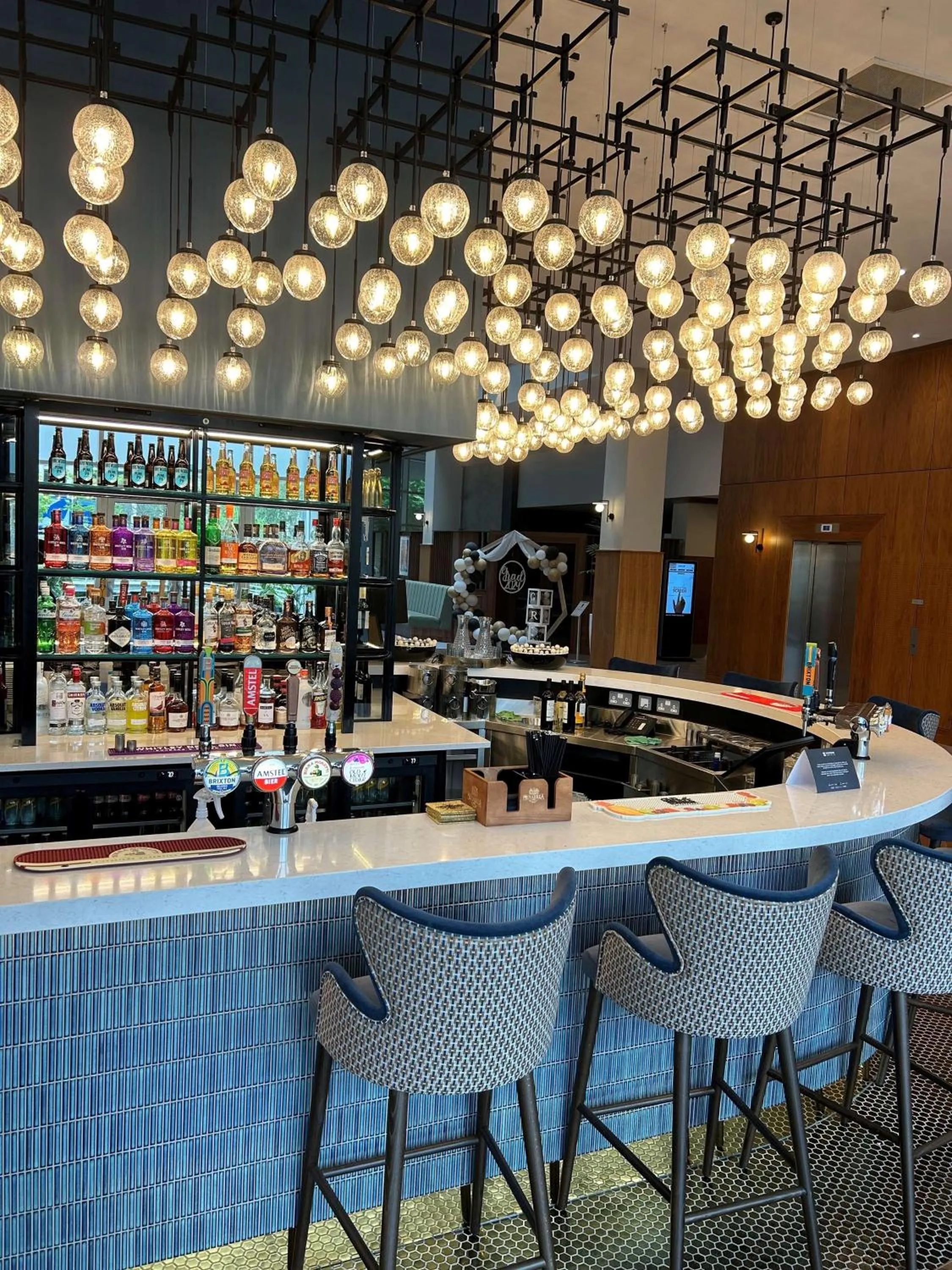 Lounge or bar in Radisson Blu Hotel, Durham