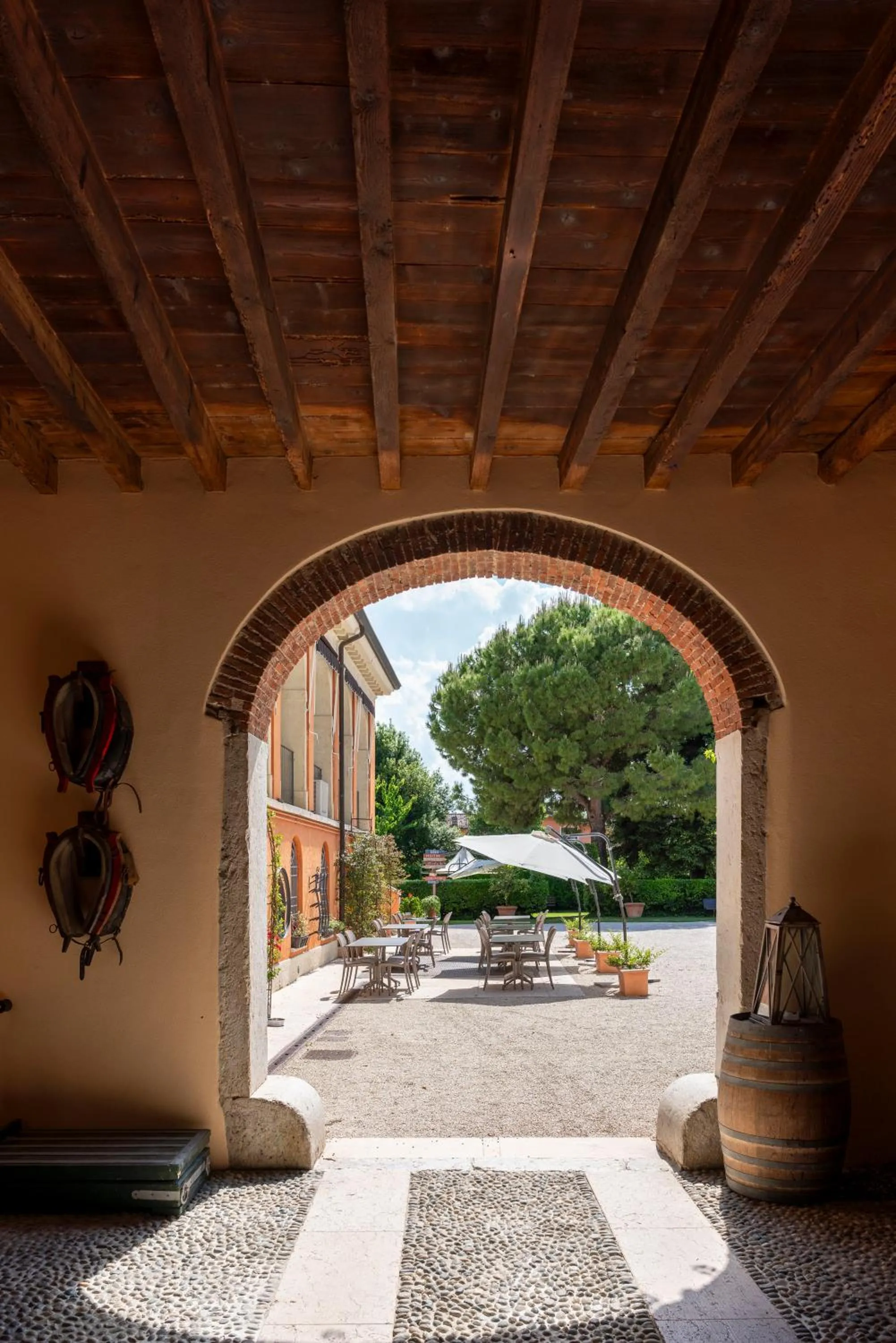 Inner courtyard view in Agriturismo La Filanda