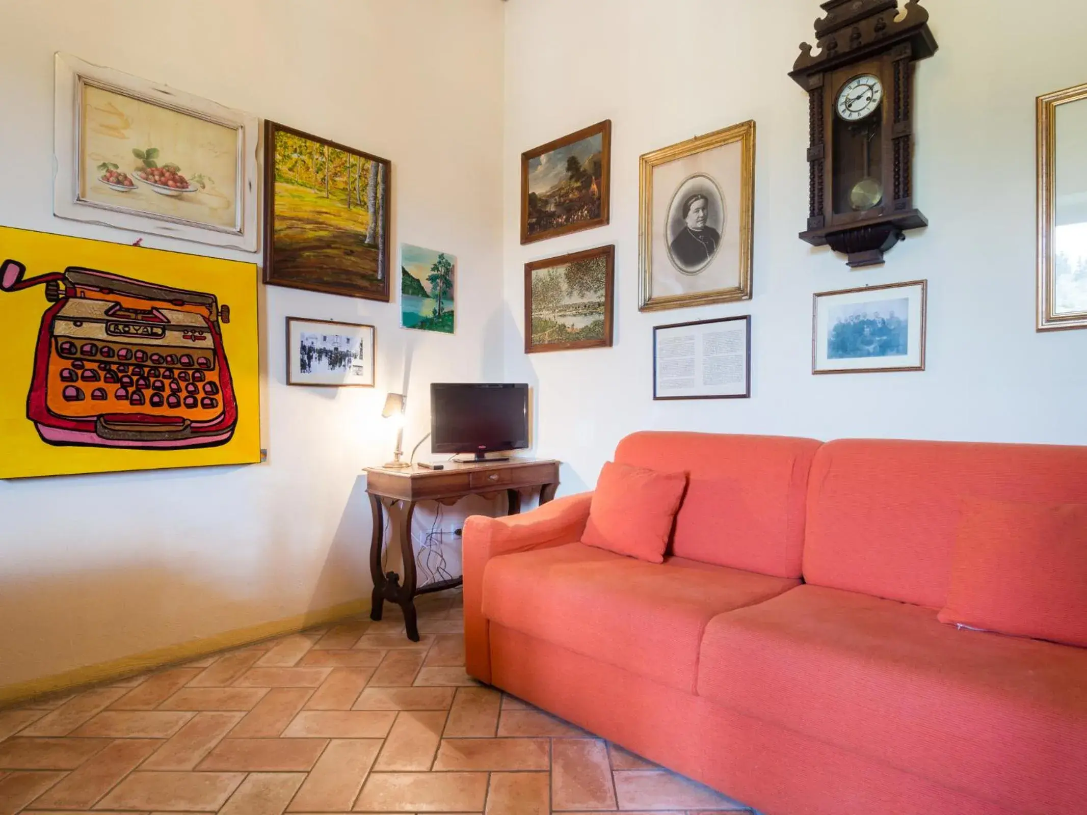 Two-Bedroom Apartment in La Loggia Sul Nera Two-Bedroom Apartment in La Loggia Sul Nera