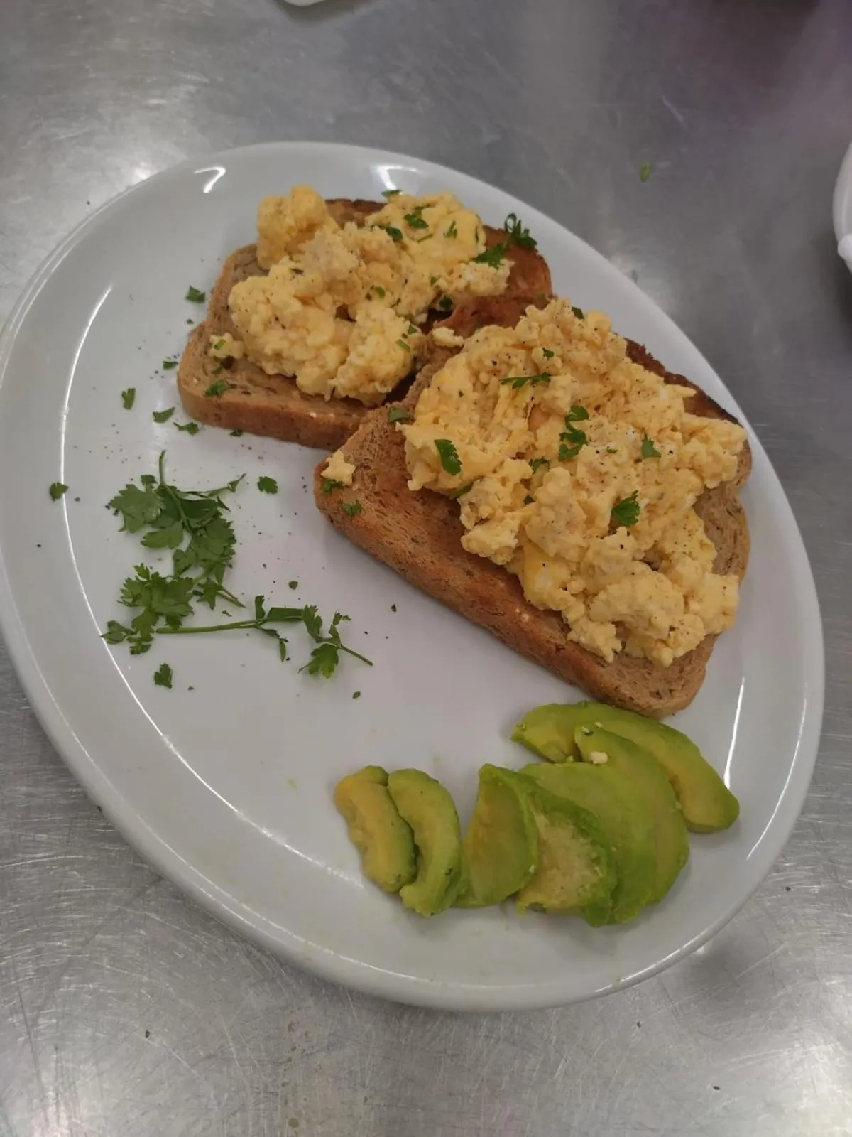 Food in Rivelyn Hotel Bar & Restaurant