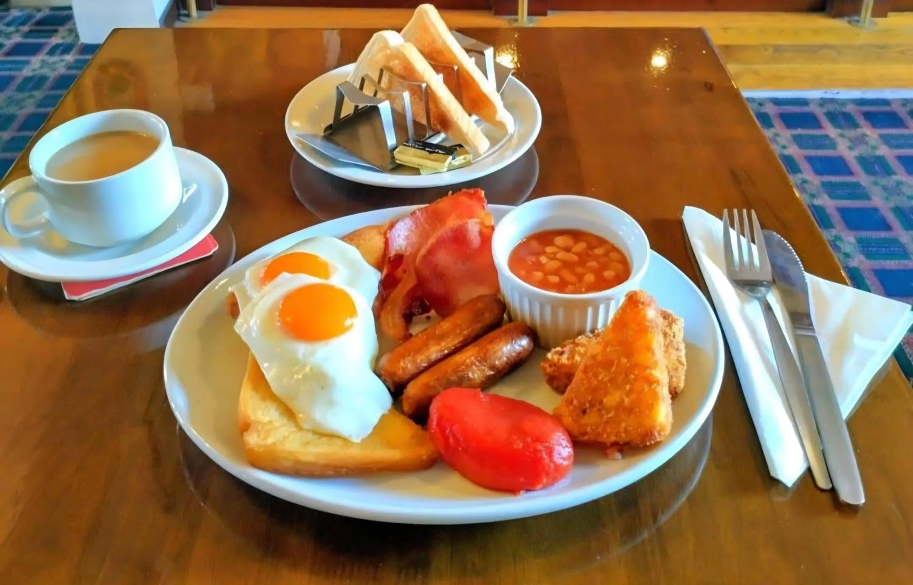 Food in Rivelyn Hotel Bar & Restaurant