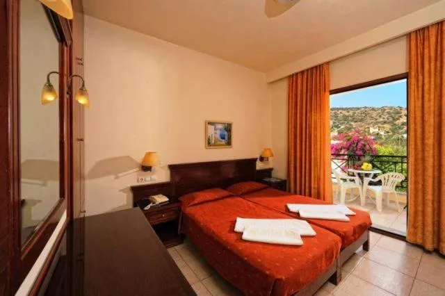 Photo of the whole room, Bed in Maria Lambis