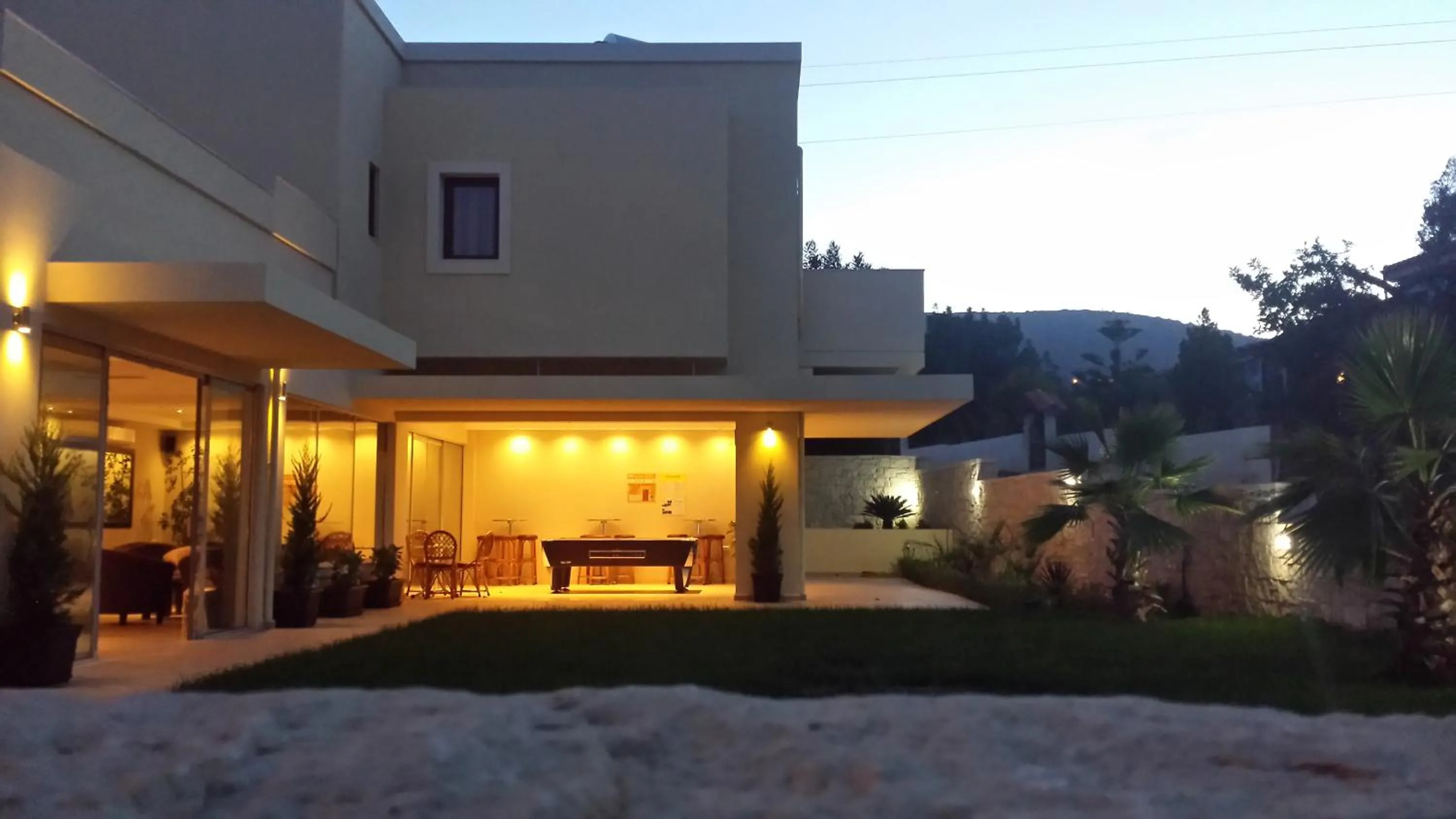 Facade/entrance in Maria Lambis