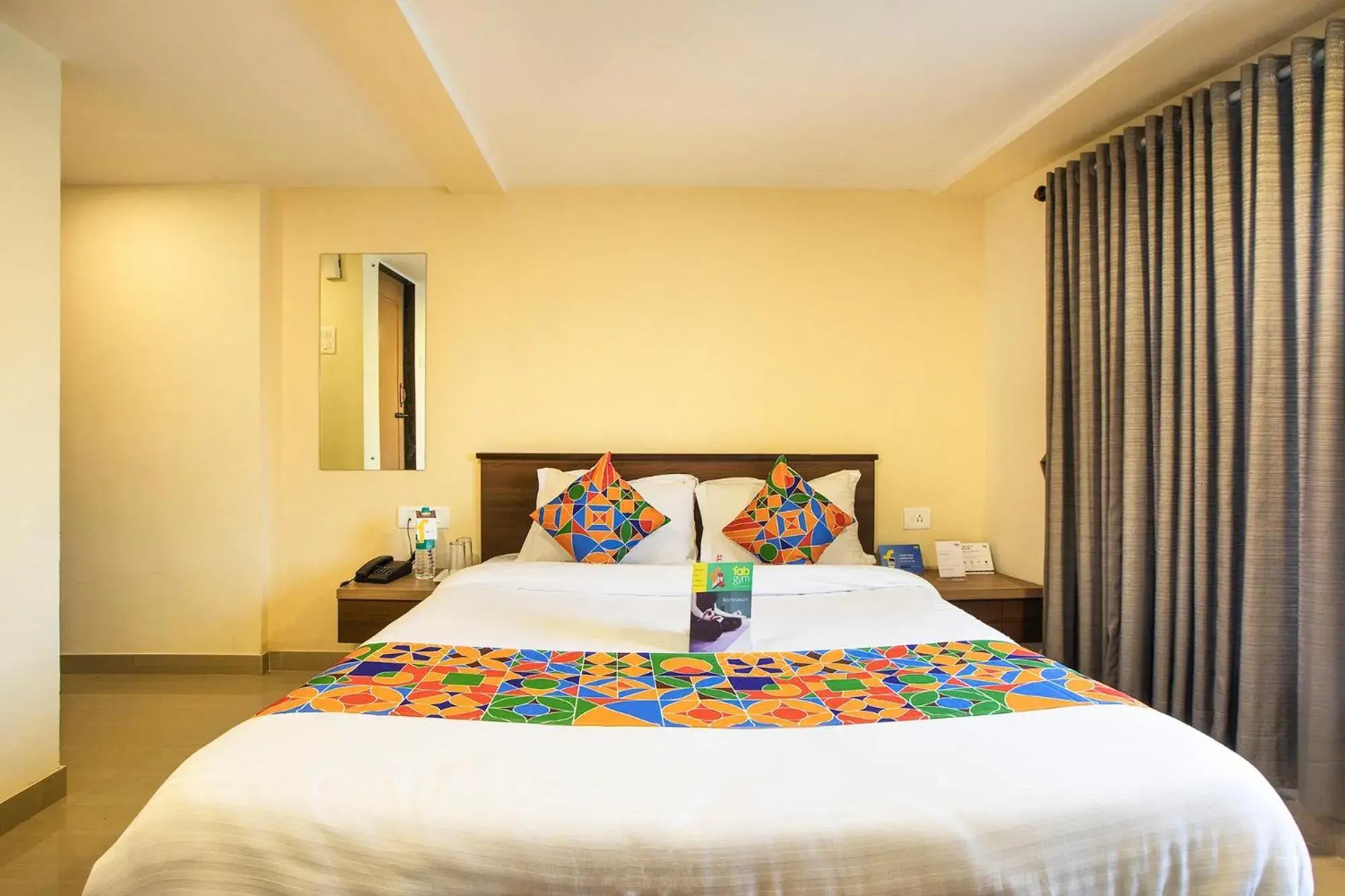 Bedroom, Bed in FabExpress Silver Lake - Nr BKC Bedroom, Bed in FabExpress Silver Lake - Nr BKC