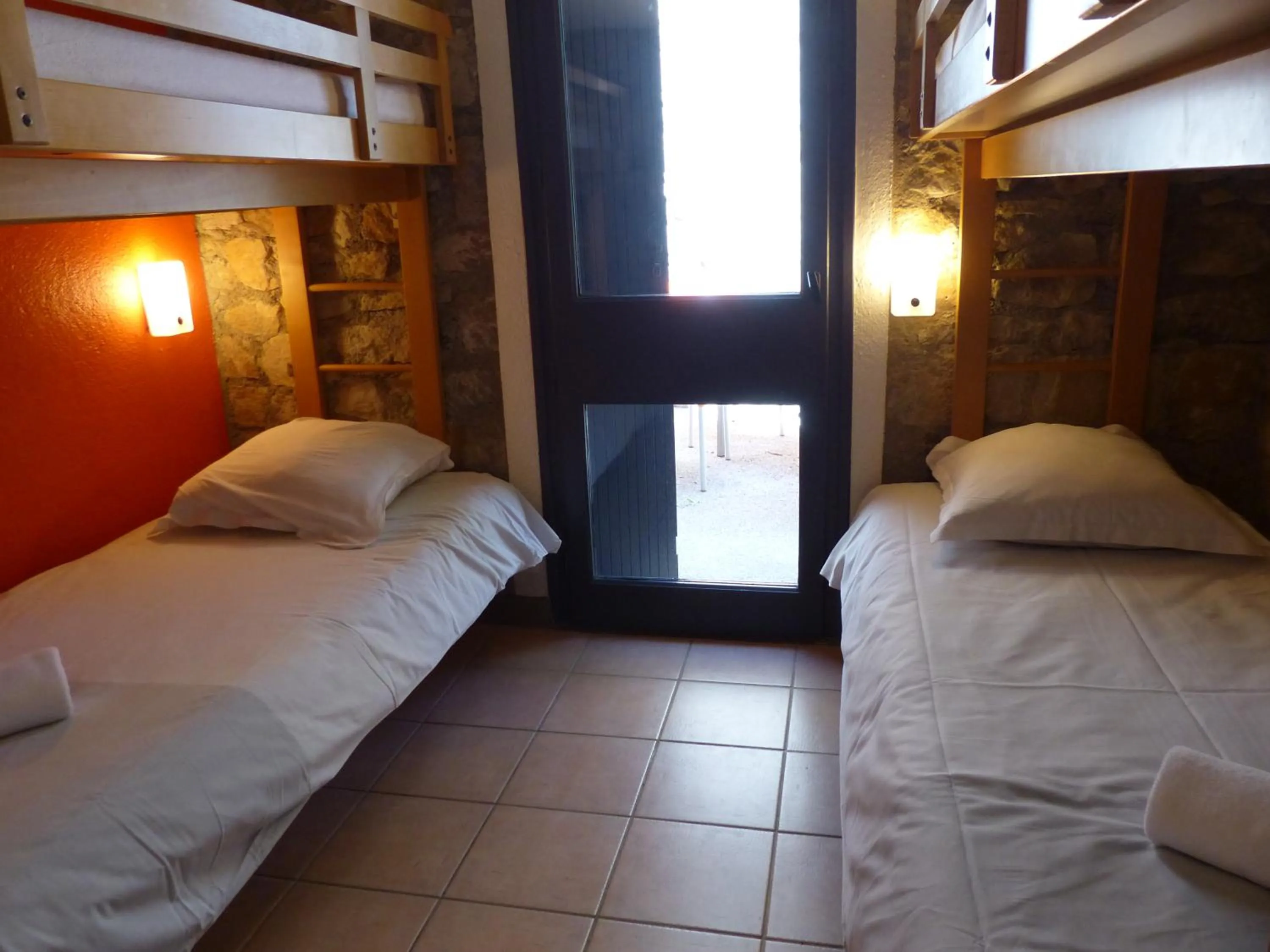 bunk bed, Bed in Terres de France - Le Domaine des Vans