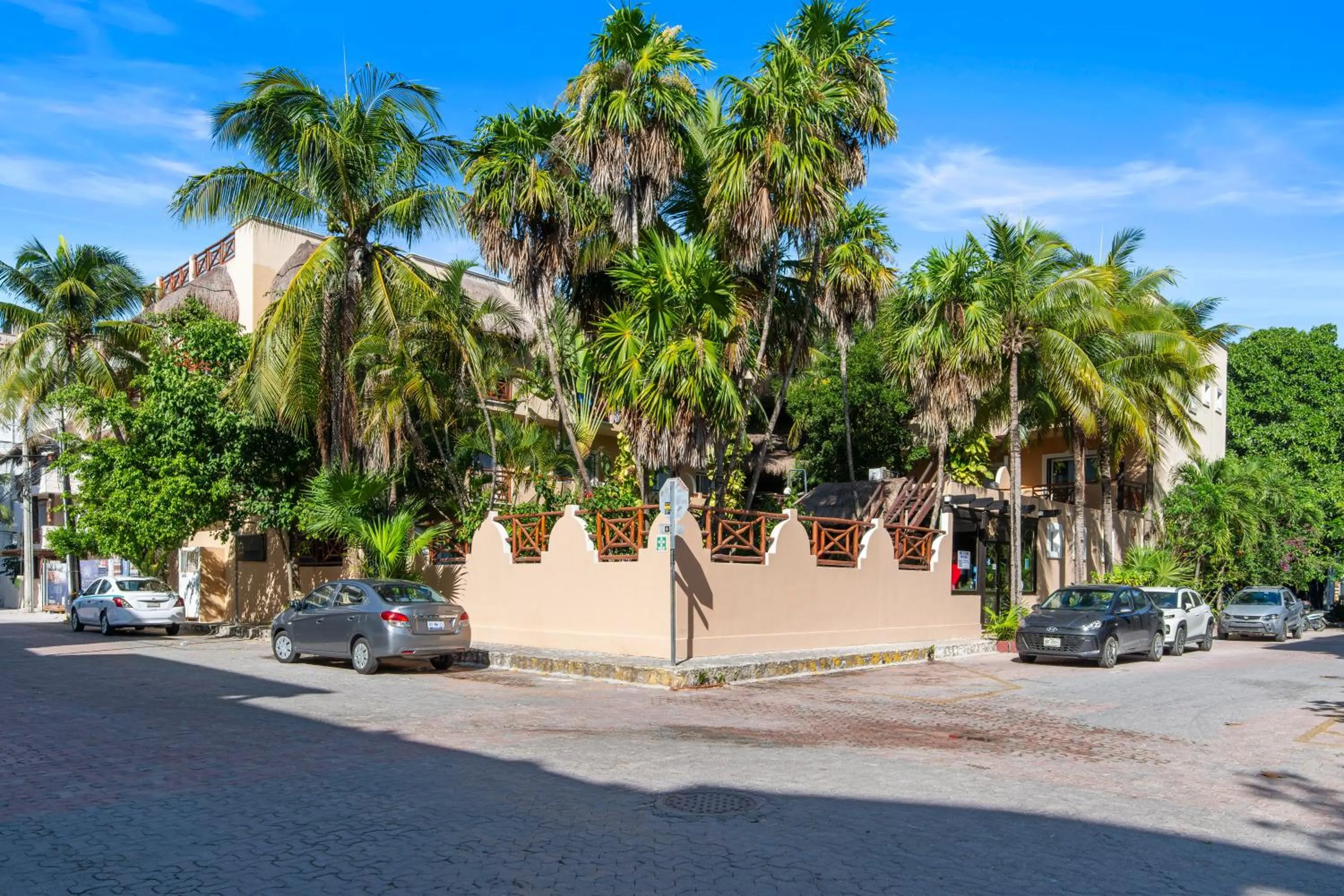 Property building in Hotel Riviera Del Sol