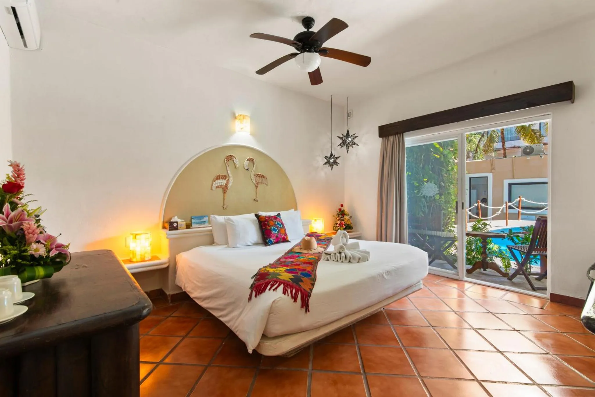 Photo of the whole room, Bed in Hotel Riviera Del Sol