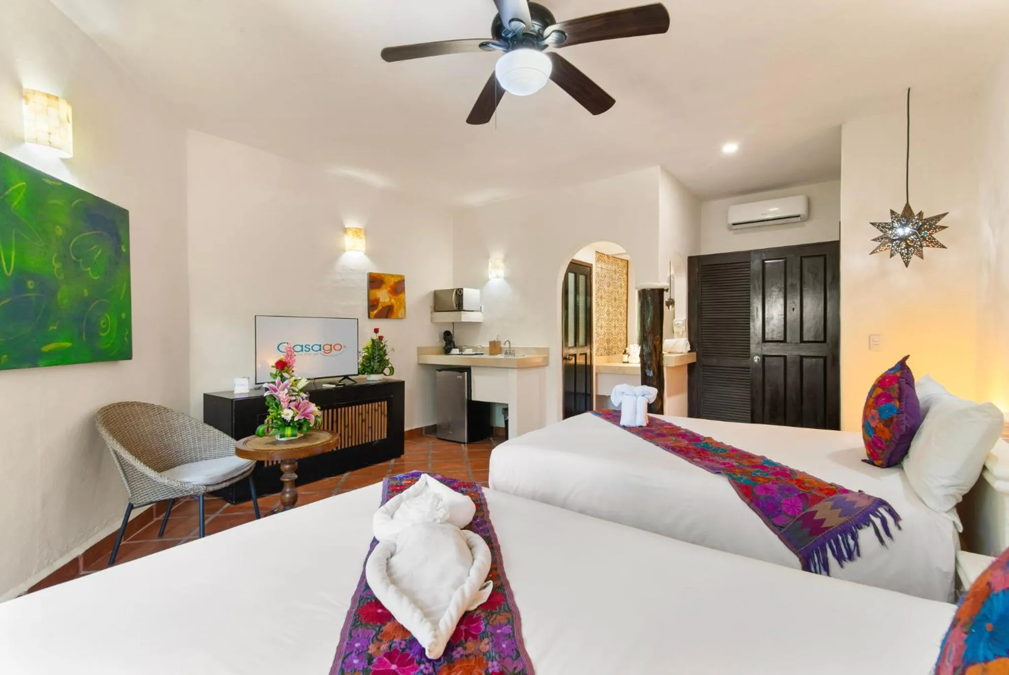 Photo of the whole room, Bed in Hotel Riviera Del Sol