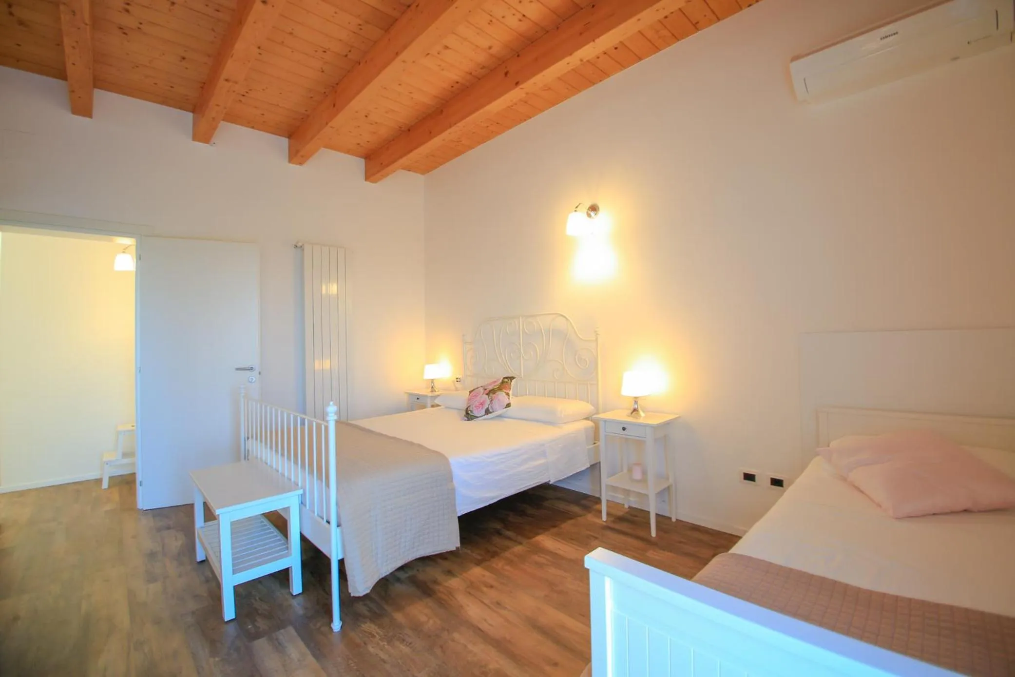 Photo of the whole room, Bed in B&B Dimora ROSSIPINTI