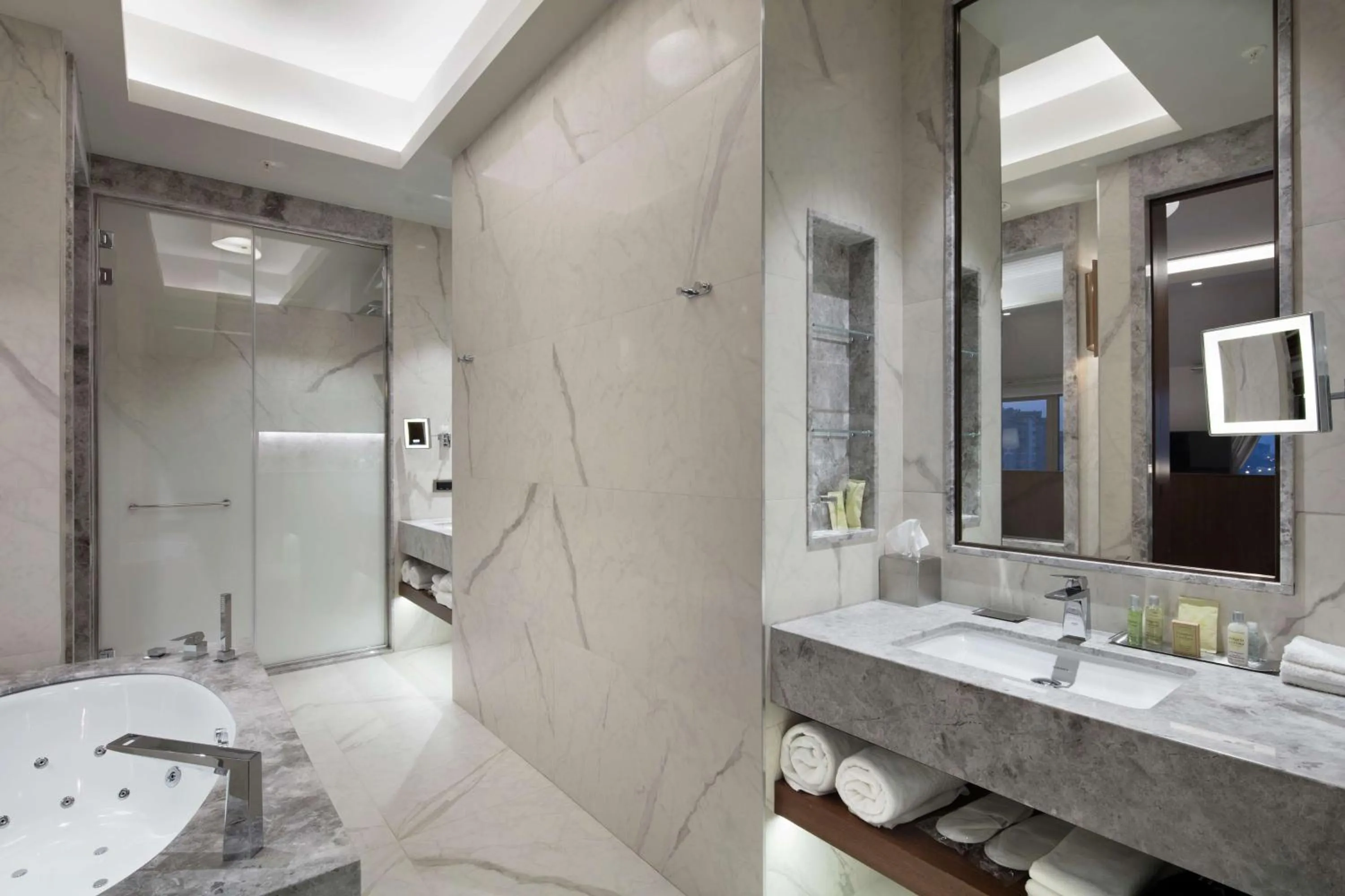 Bathroom in DoubleTree By Hilton Skopje