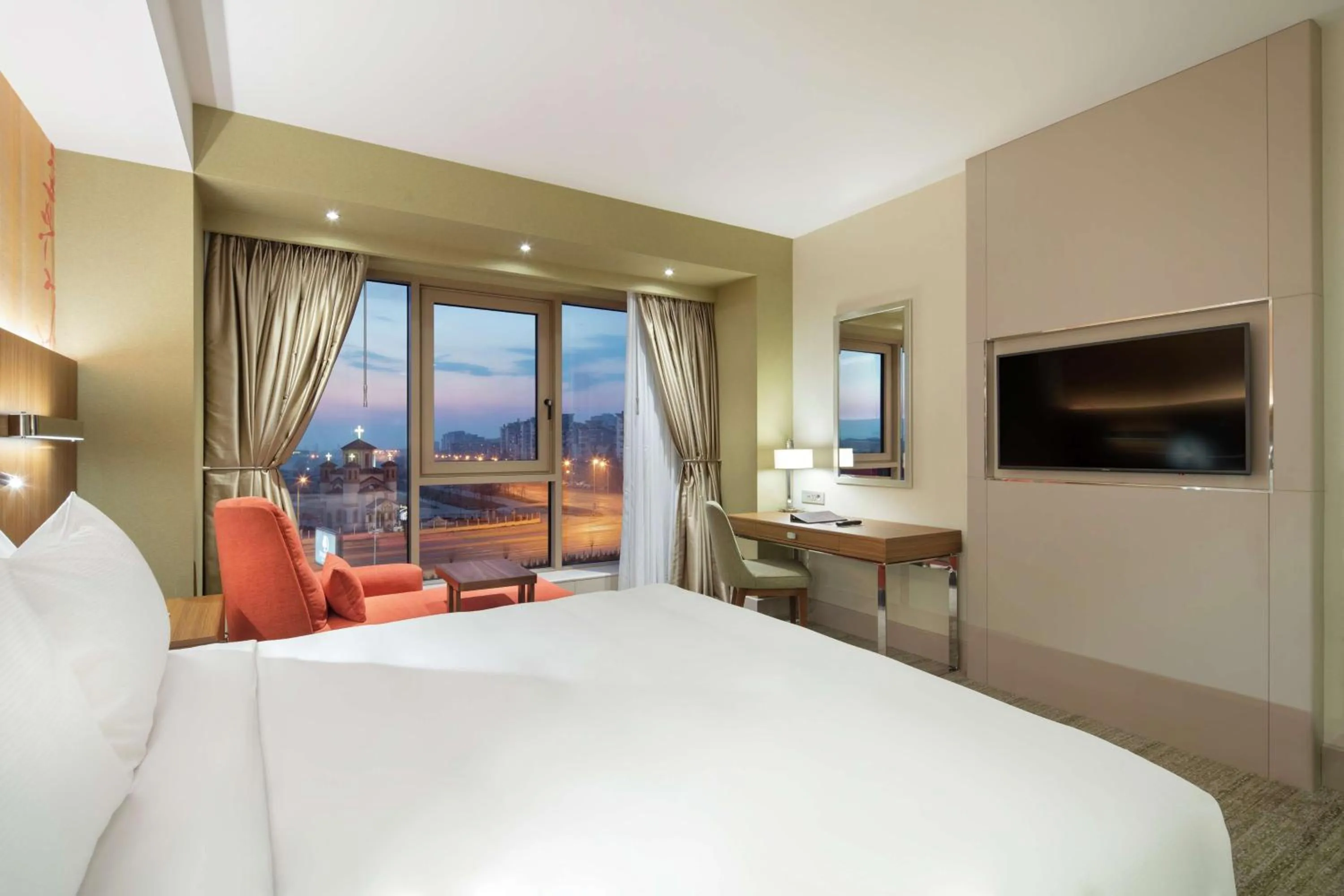 Bedroom, Bed in DoubleTree By Hilton Skopje