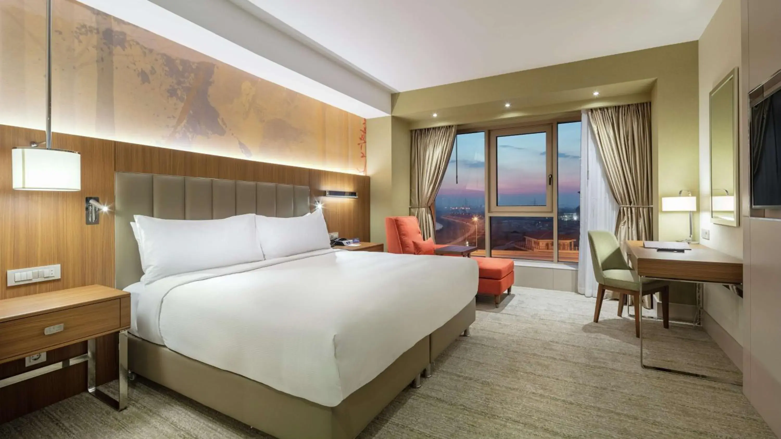 King Guest Room in DoubleTree By Hilton Skopje King Guest Room in DoubleTree By Hilton Skopje