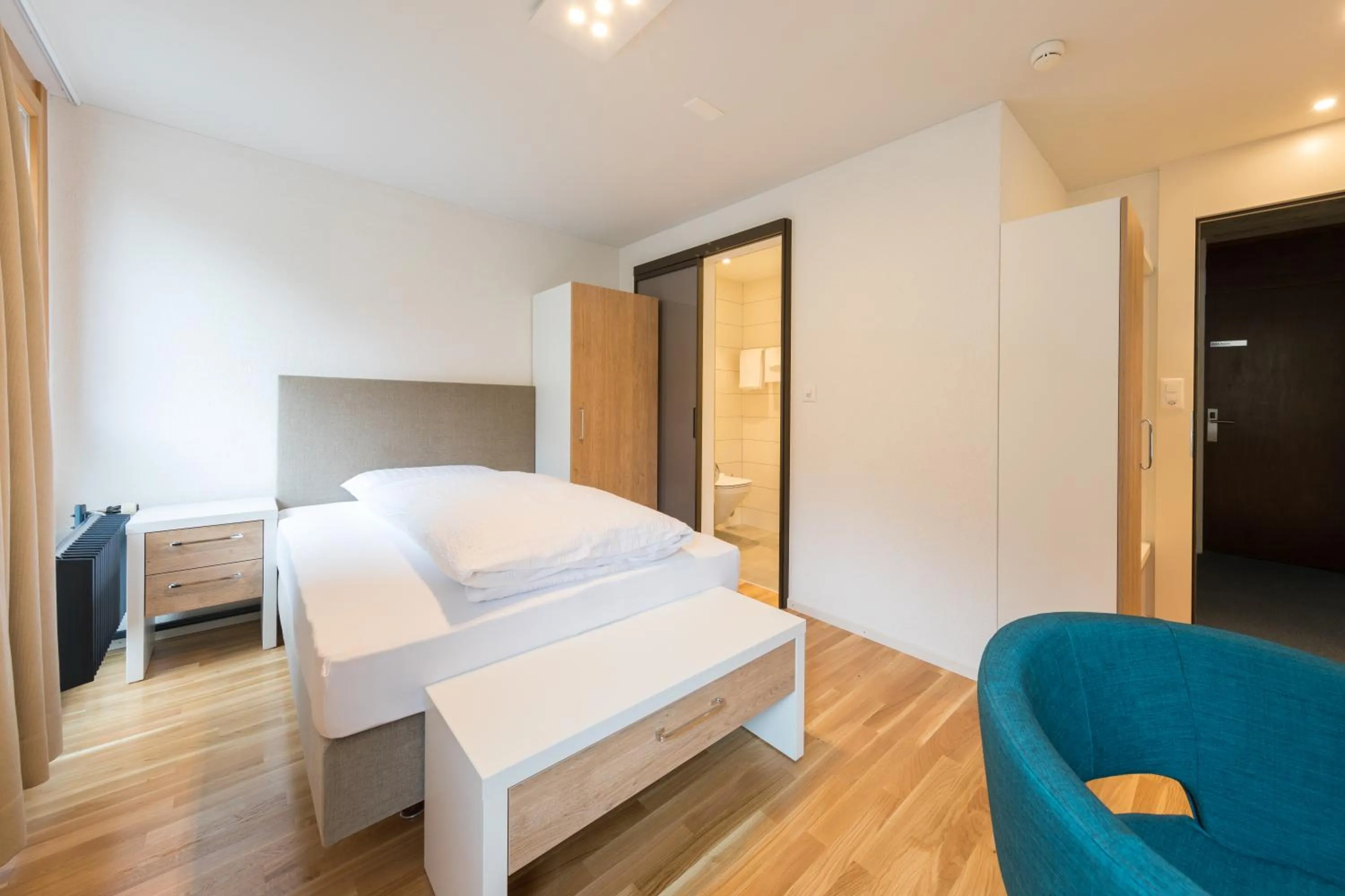 Photo of the whole room, Bed in B&B Hotel Mattli Übernachtung Frühstück